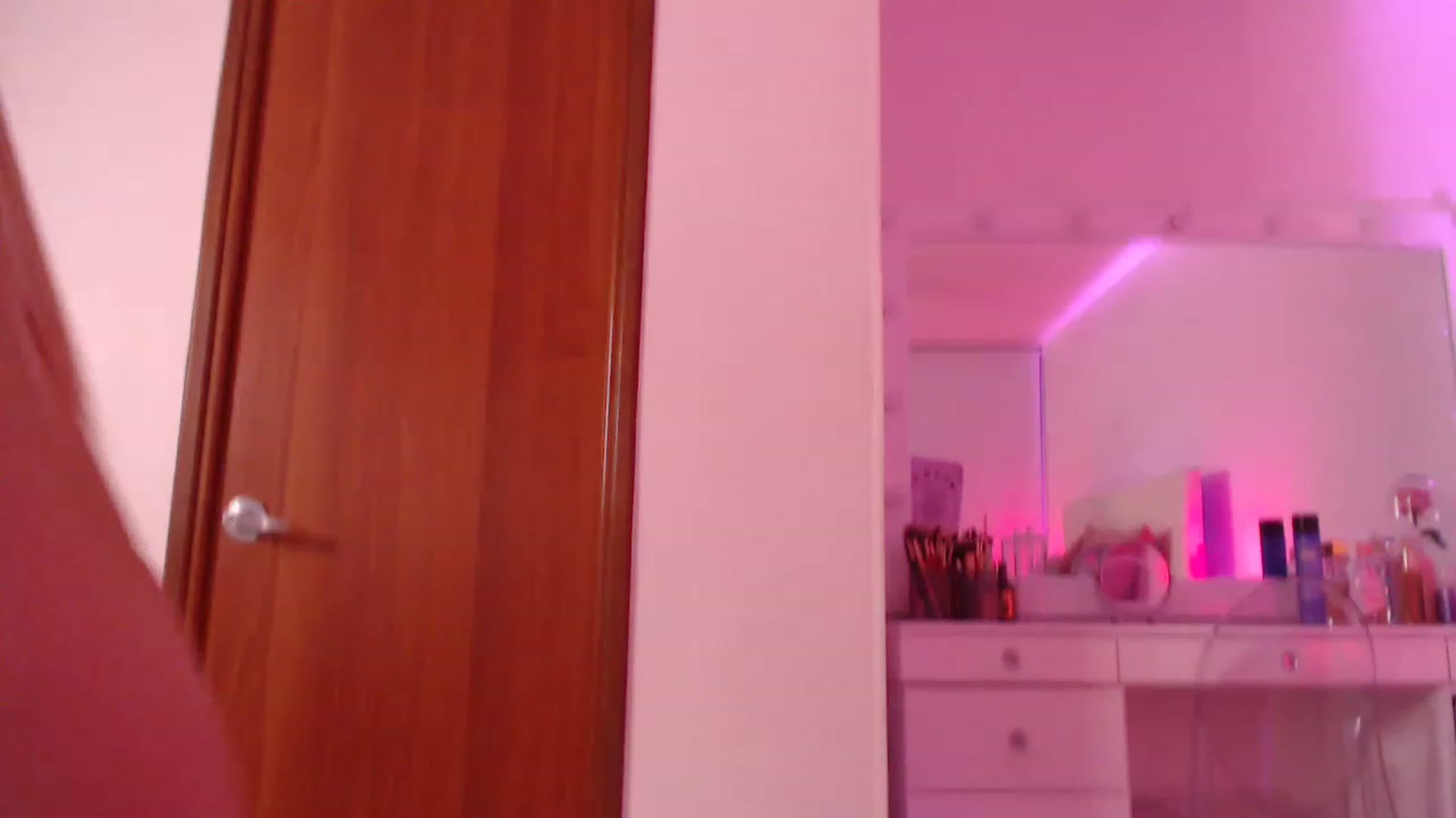 Gallery image thumbnail from Old_AmyLi's myfreecams stream on, 03/26/2023, 07:19 image 2 of 20