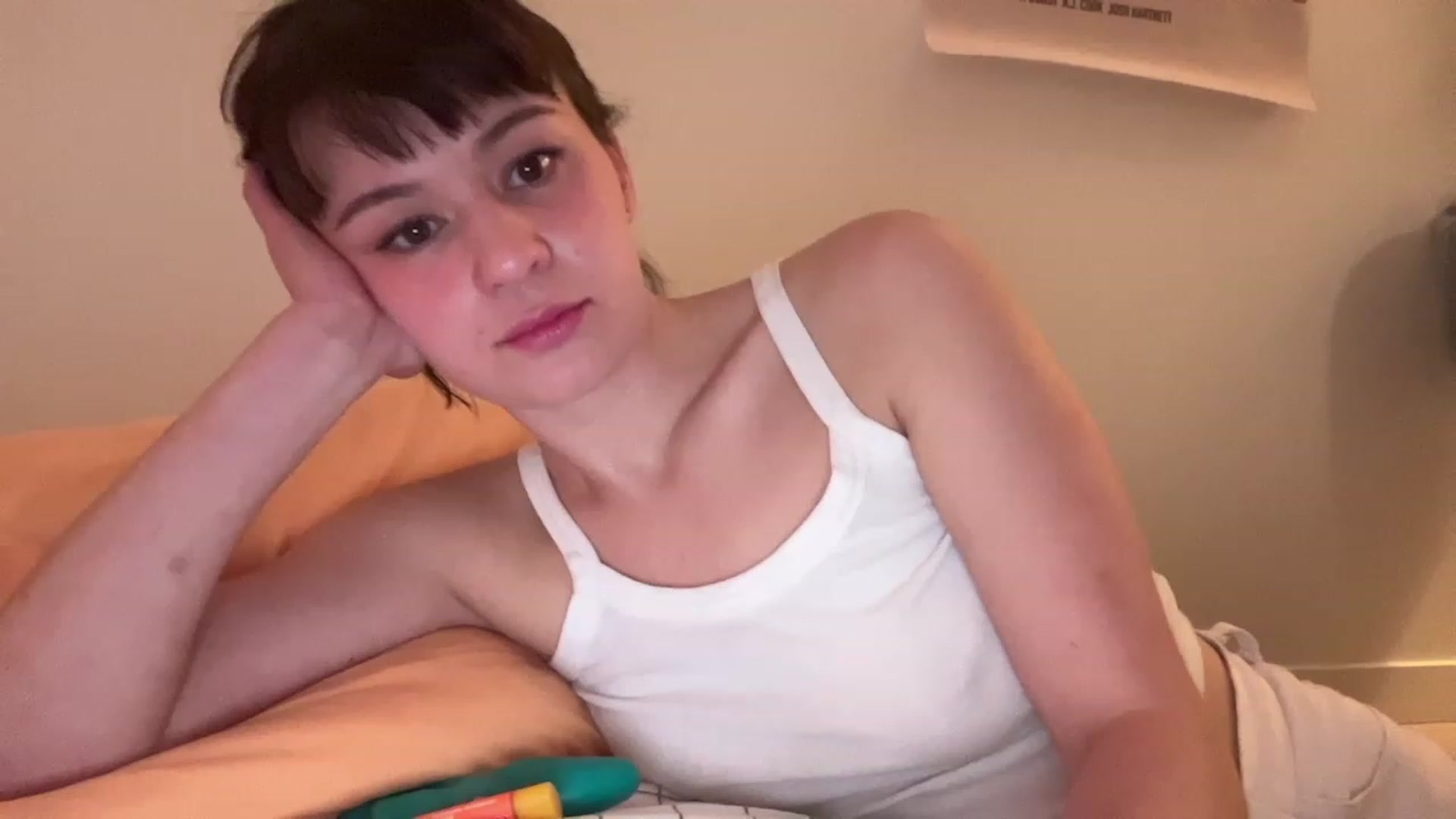 Gallery image thumbnail from OliveFox's myfreecams stream on, 05/13/2023, 08:53 image 9 of 20