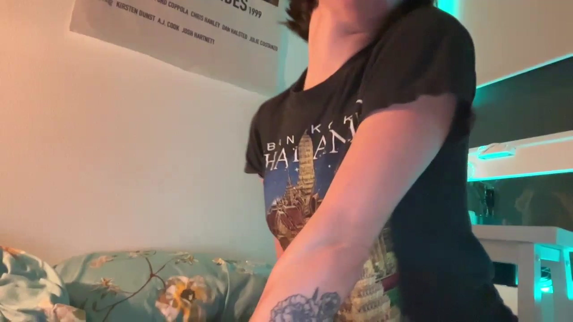 Gallery image thumbnail from OliveFox's myfreecams stream on, 07/18/2023, 09:06 image 18 of 20