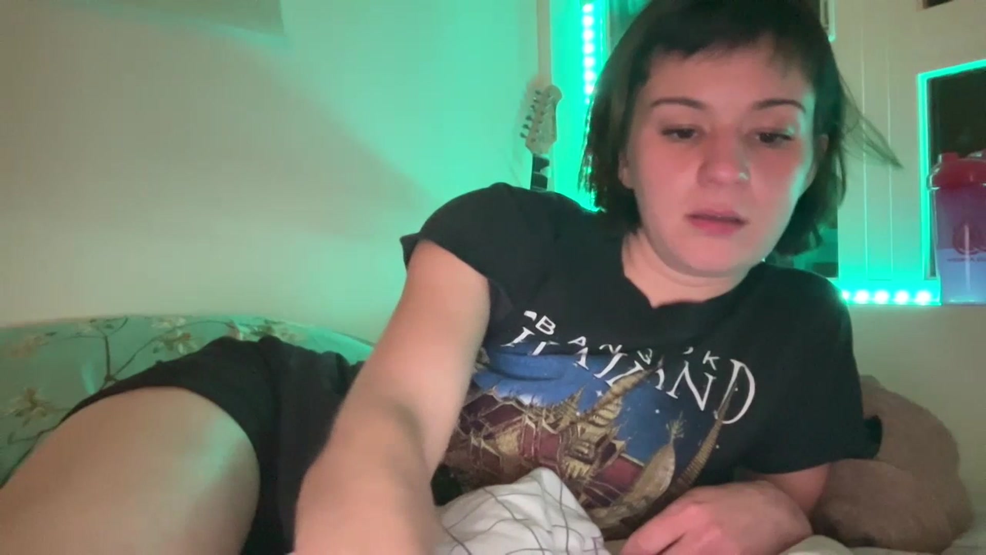 Gallery image thumbnail from OliveFox's myfreecams stream on, 07/18/2023, 09:06 image 6 of 20