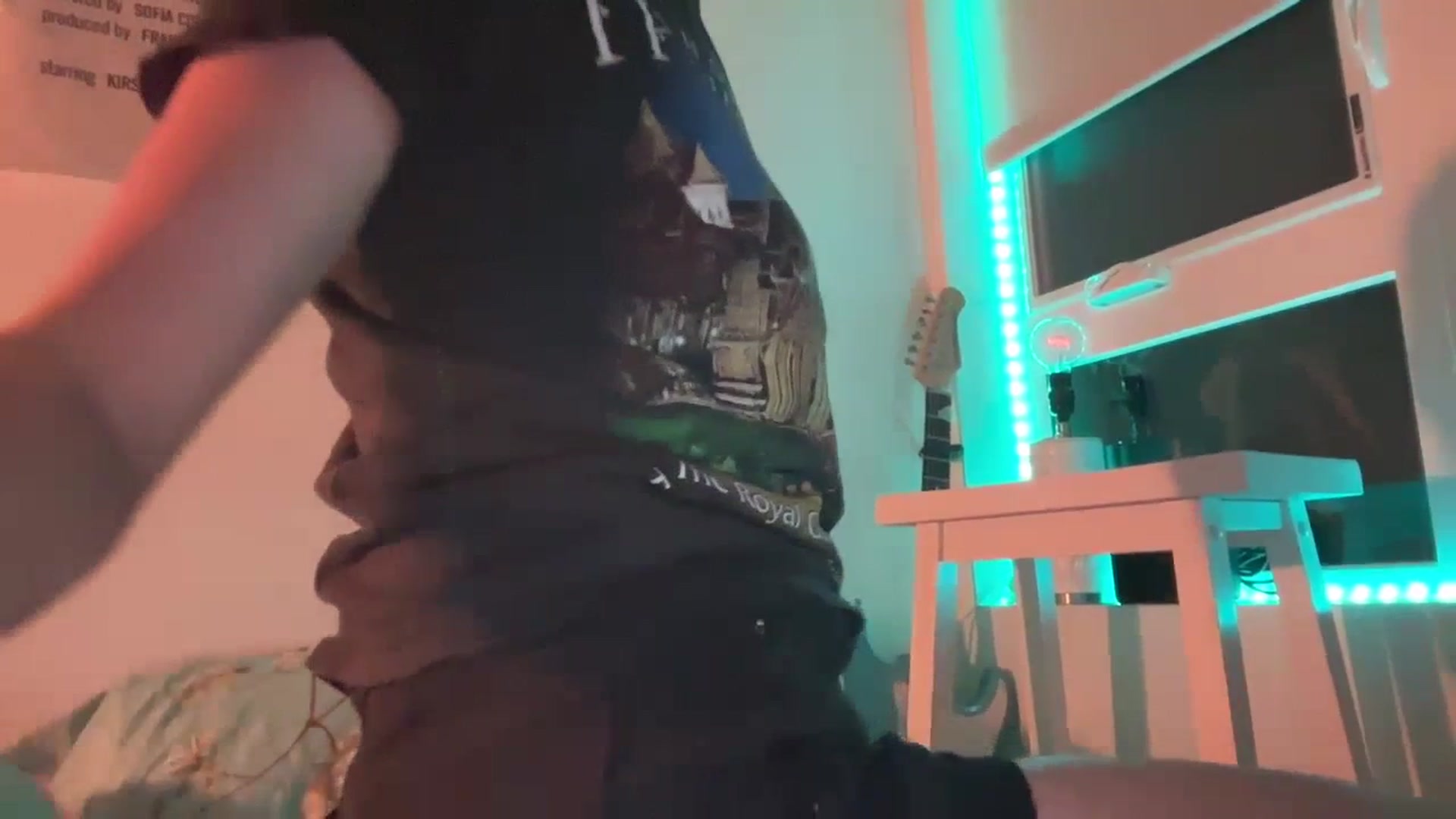 Gallery image thumbnail from OliveFox's myfreecams stream on, 07/18/2023, 09:06 image 14 of 20