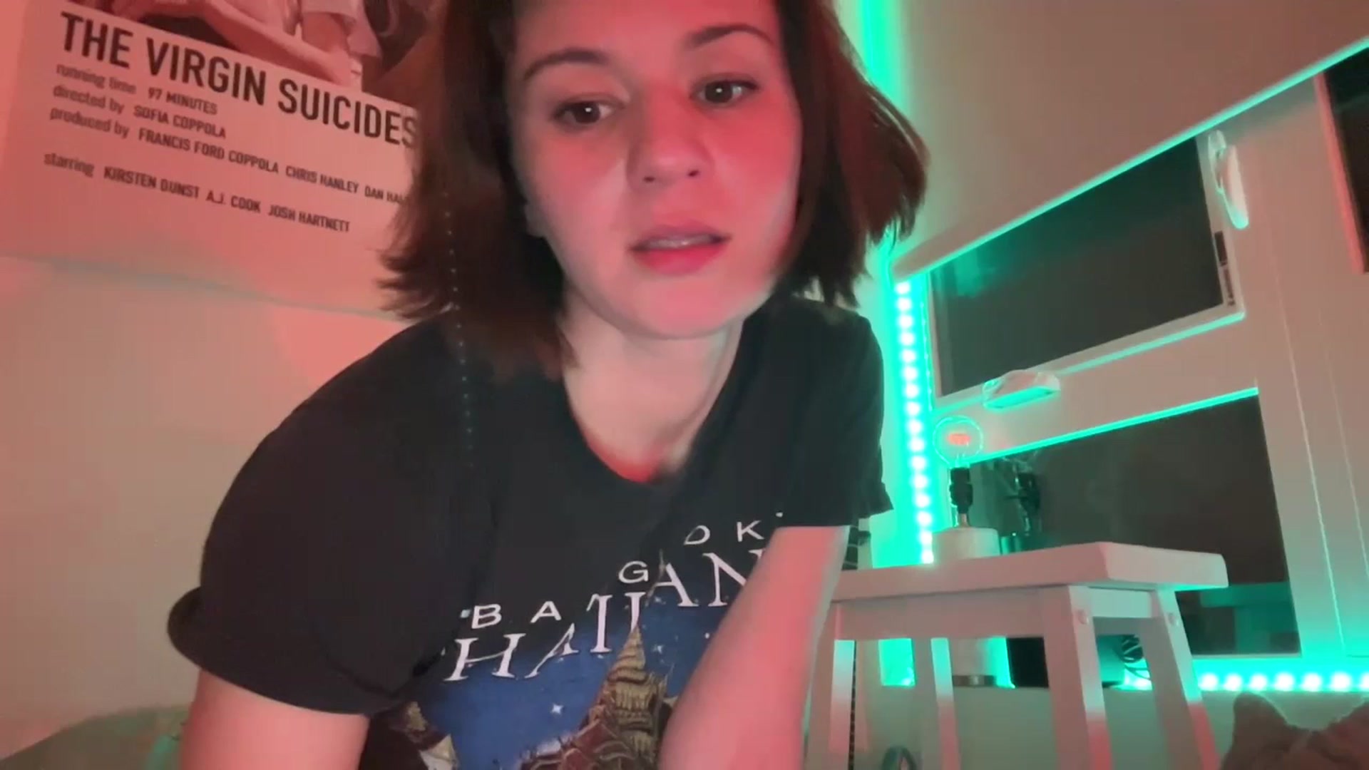 Gallery image thumbnail from OliveFox's myfreecams stream on, 07/18/2023, 09:06 image 8 of 20