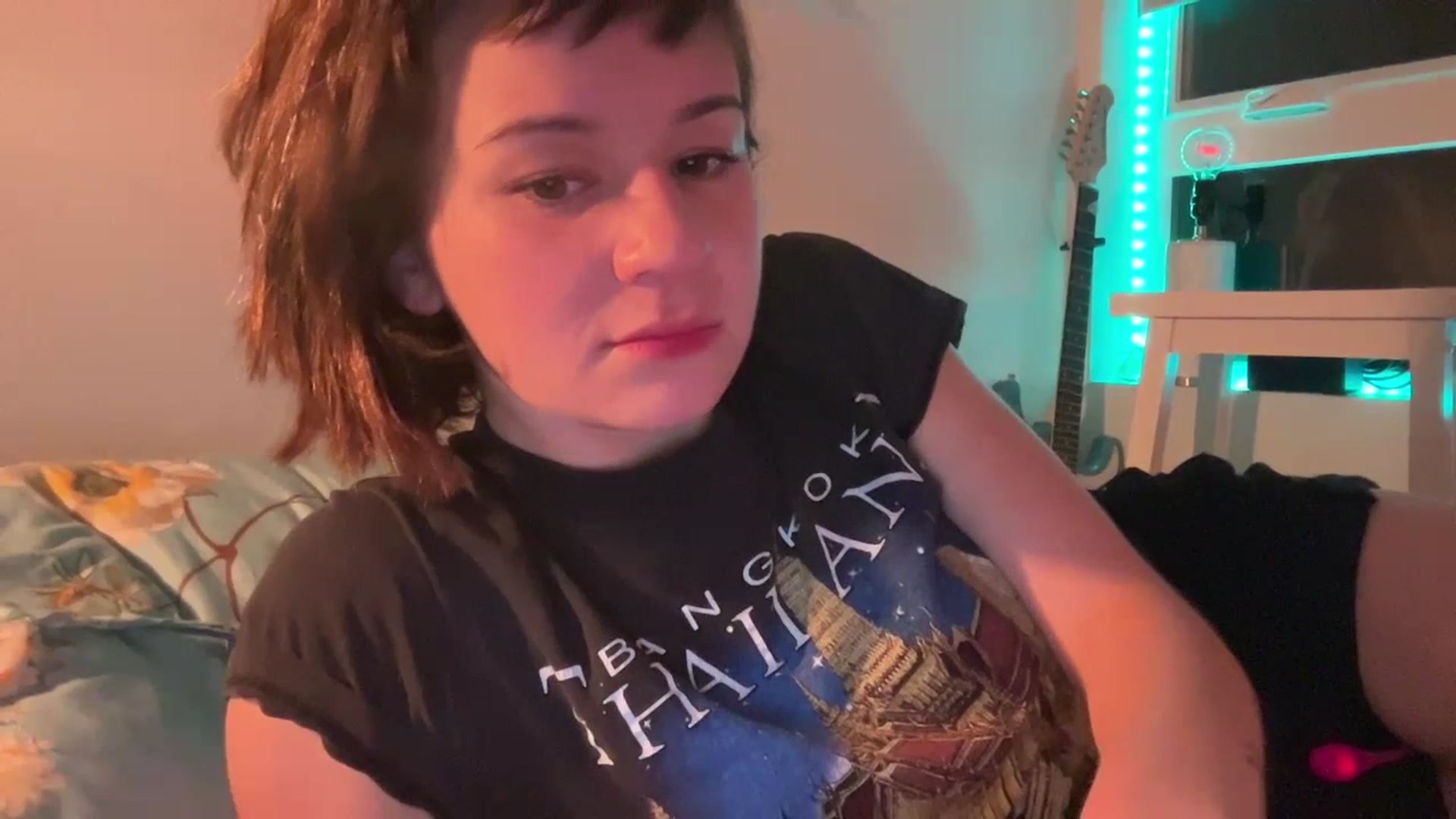 Gallery image thumbnail from OliveFox's myfreecams stream on, 07/18/2023, 09:52 image 14 of 20