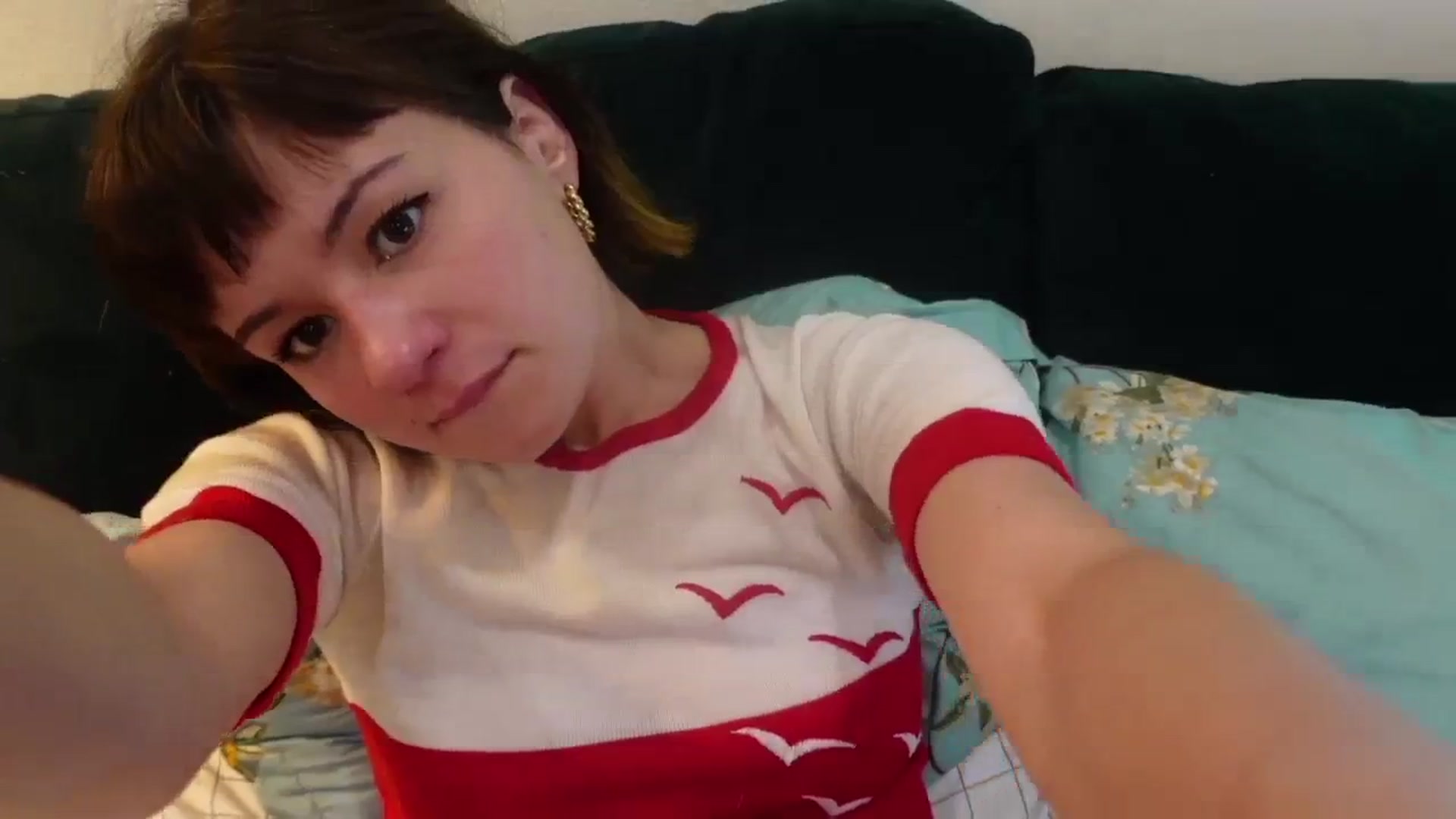 Gallery image thumbnail from OliveFox's myfreecams stream on, 08/05/2023, 06:27 image 9 of 20