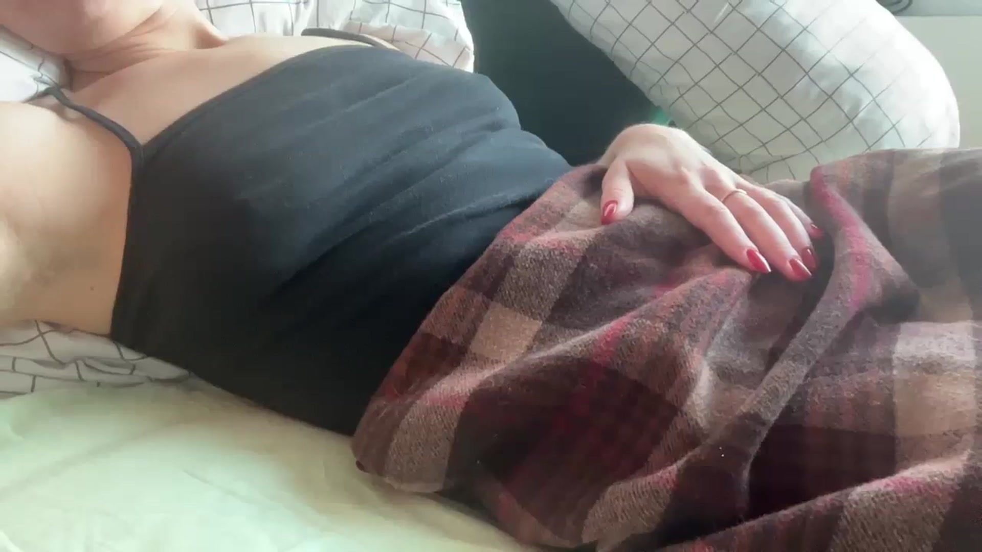 Gallery image thumbnail from OliveFox's myfreecams stream on, 08/07/2023, 01:27 image 3 of 20