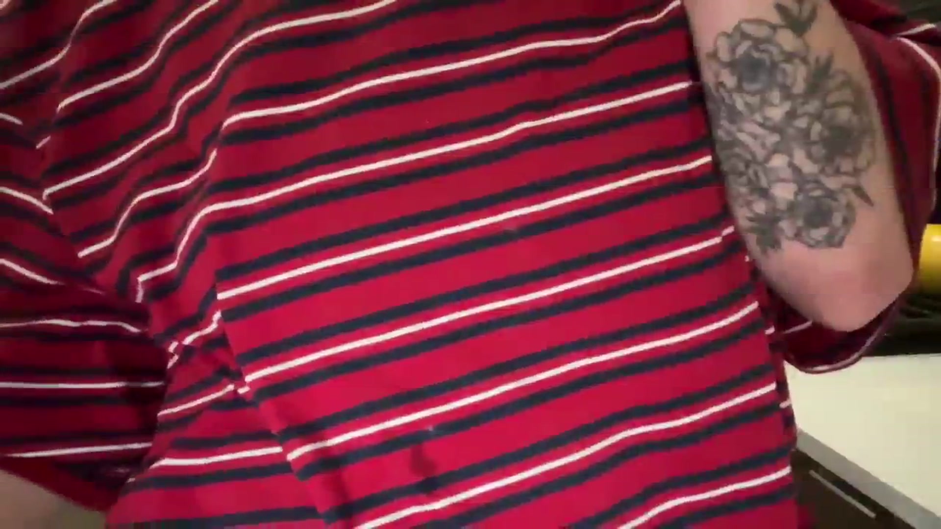 Gallery image thumbnail from OliveFox's myfreecams stream on, 08/17/2023, 03:34 image 7 of 20