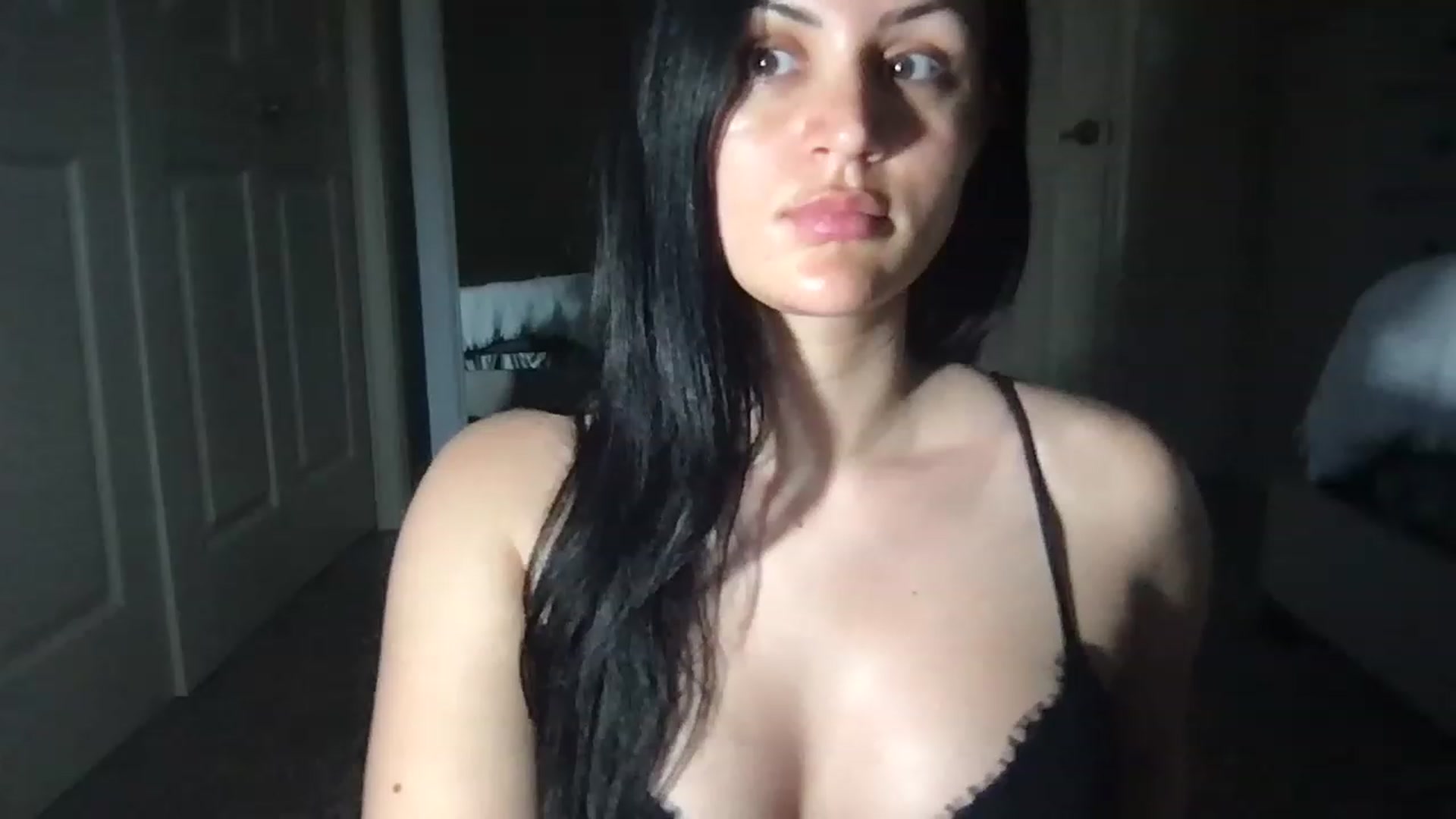 Gallery image thumbnail from OliveJane's myfreecams stream on, 04/29/2023, 02:54 image 4 of 20