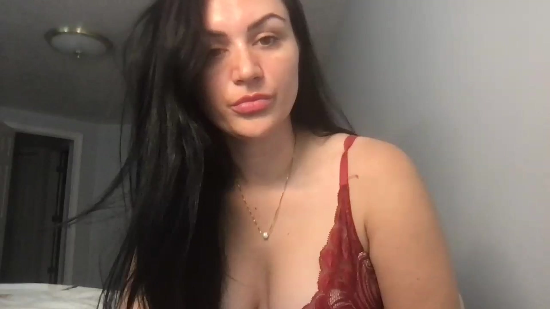 Gallery image thumbnail from OliveJane's myfreecams stream on, 10/13/2024, 02:56 image 17 of 20
