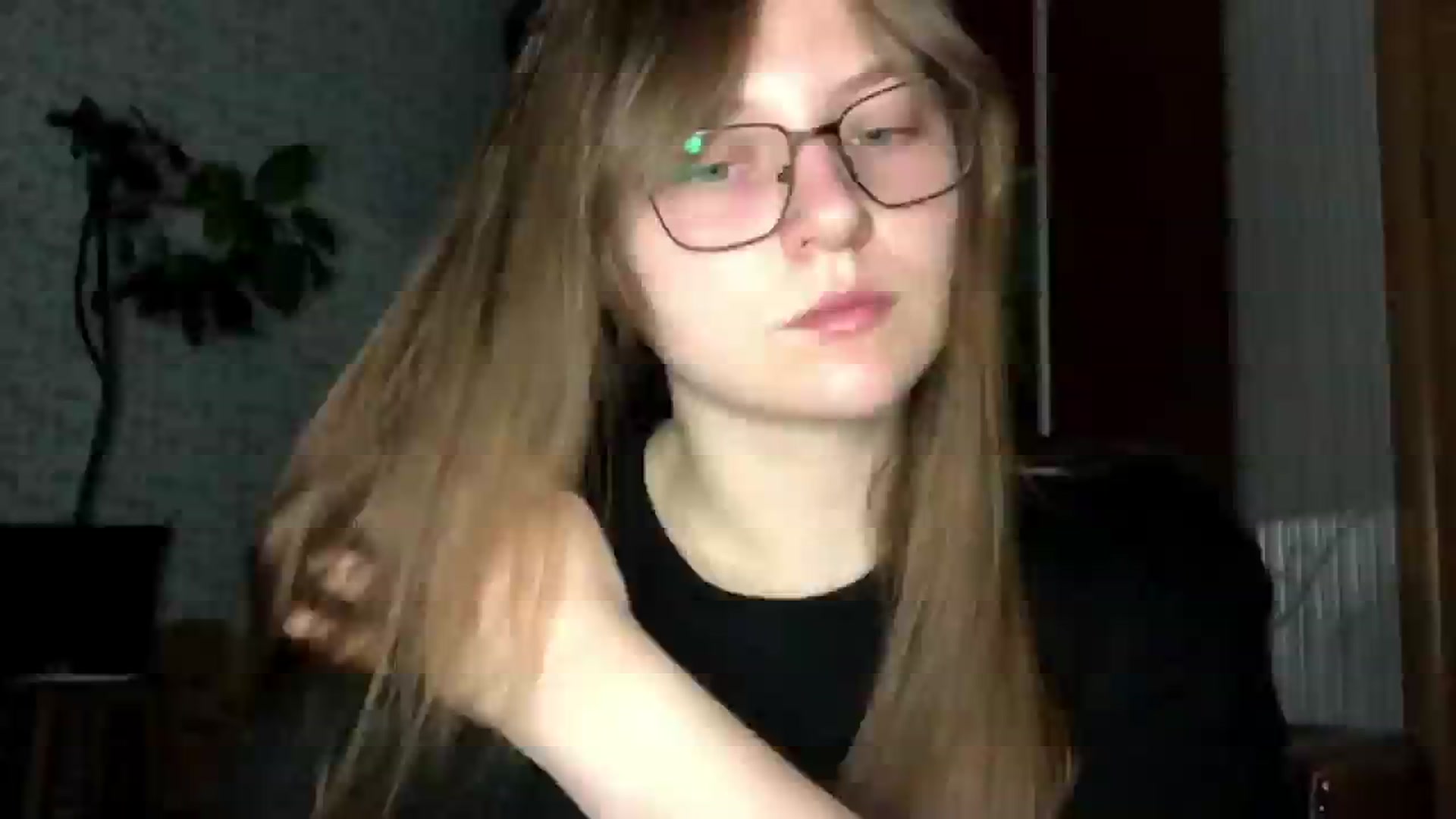 Gallery image thumbnail from Olive_Cutie's myfreecams stream on, 11/18/2025, 24:17 image 5 of 20