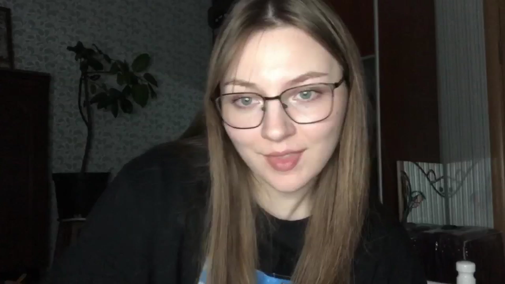 Gallery image thumbnail from Olive_Cutie's myfreecams stream on, 11/19/2025, 01:11 image 6 of 20