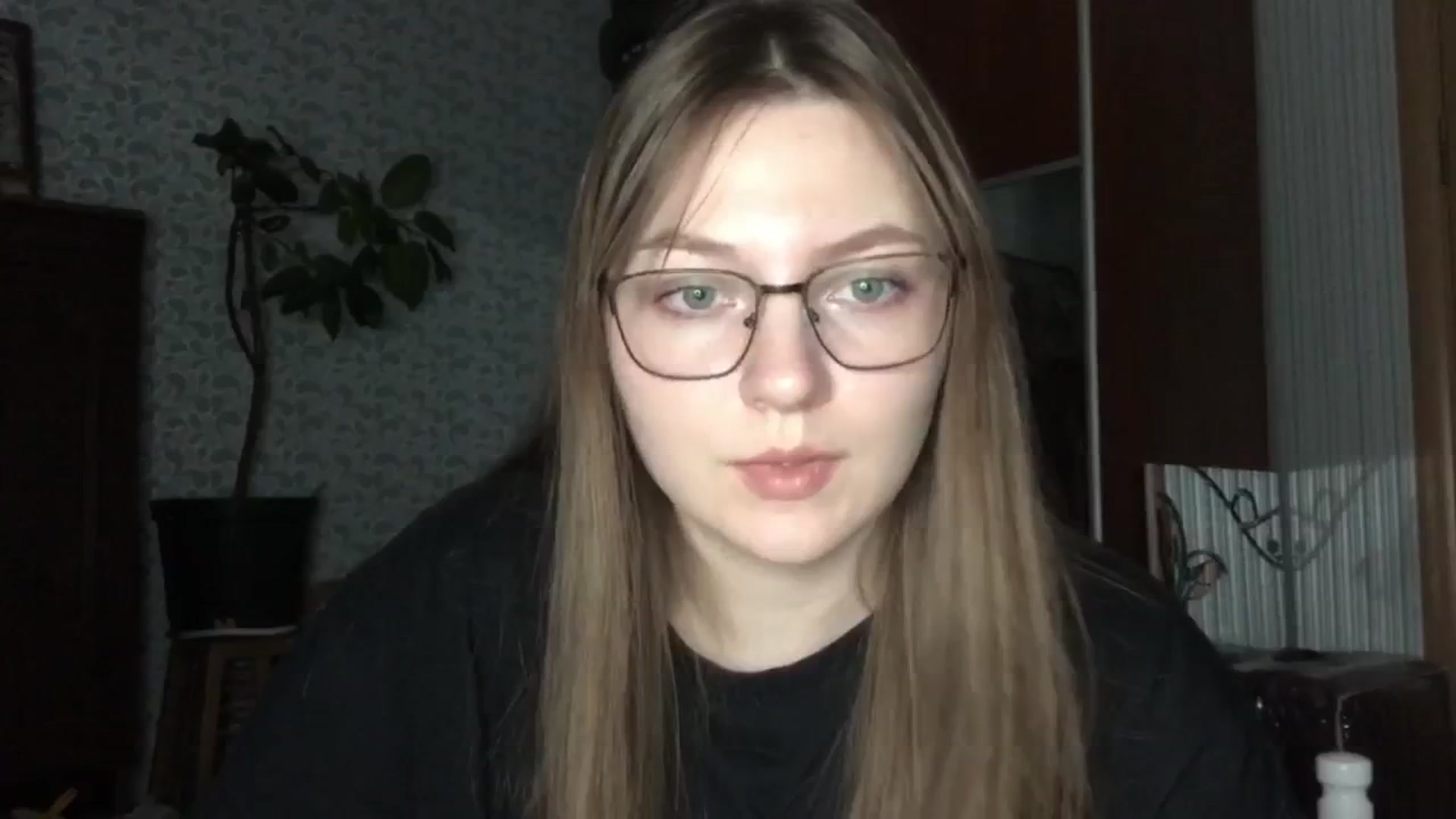 Gallery image thumbnail from Olive_Cutie's myfreecams stream on, 11/19/2025, 01:11 image 2 of 20