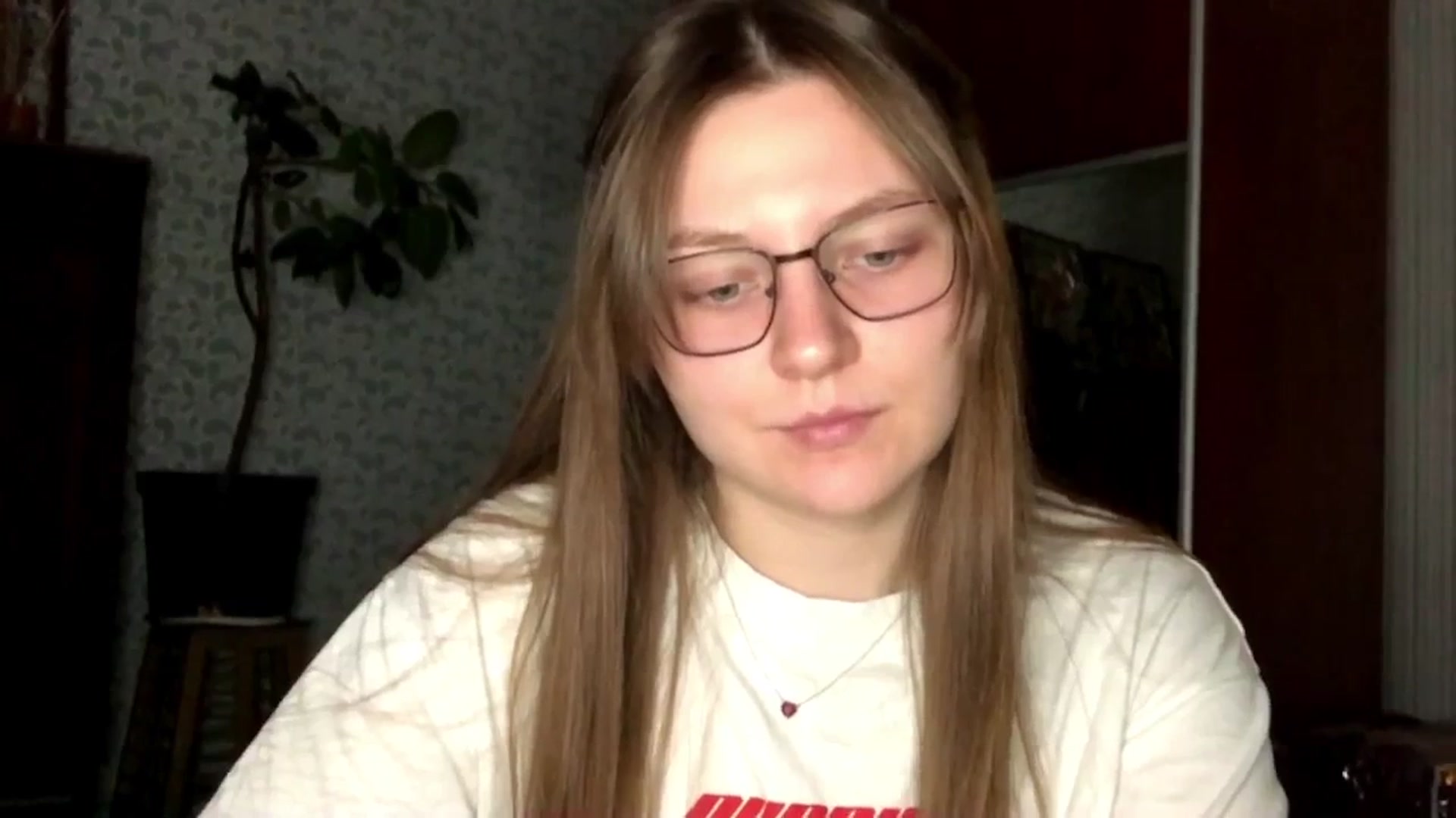 Gallery image thumbnail from Olive_Cutie's myfreecams stream on, 11/21/2025, 21:40 image 6 of 20