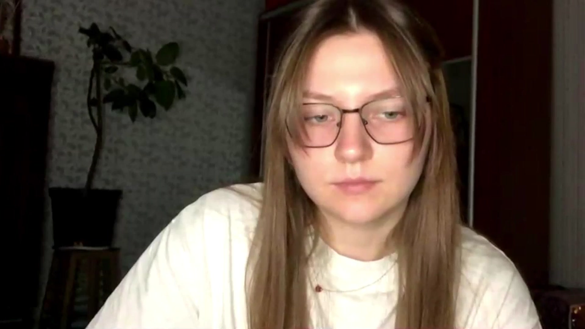 Gallery image thumbnail from Olive_Cutie's myfreecams stream on, 11/21/2025, 21:40 image 17 of 20