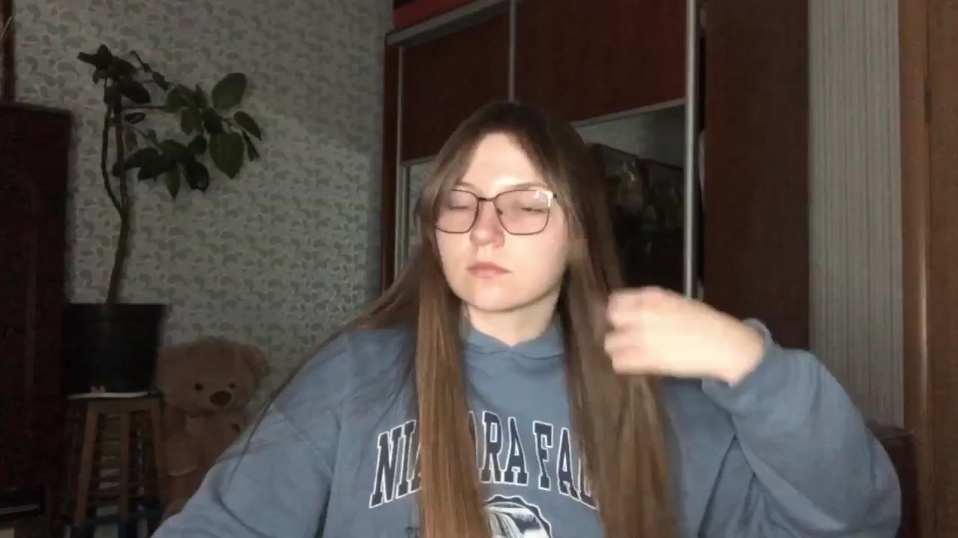 Gallery image thumbnail from Olive_Cutie's myfreecams stream on, 11/24/2025, 24:53 image 18 of 20