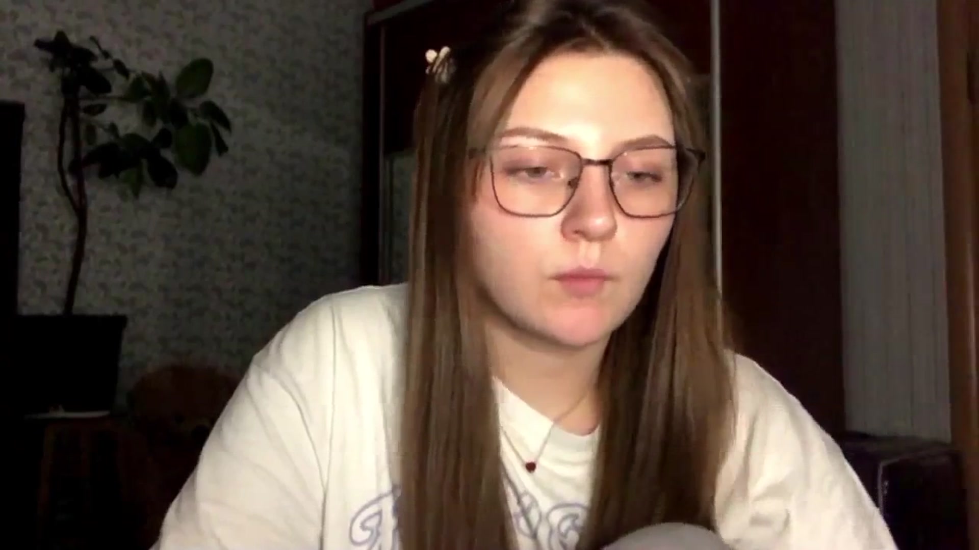 Gallery image thumbnail from Olive_Cutie's myfreecams stream on, 11/27/2025, 23:10 image 16 of 20