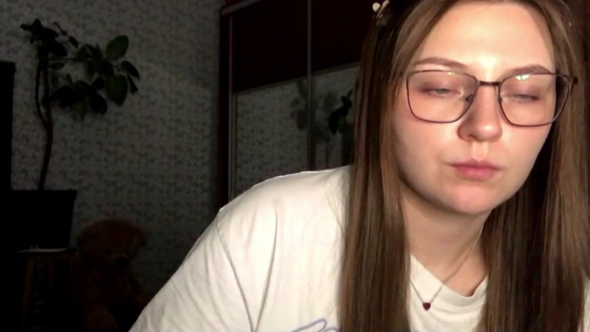 Gallery image thumbnail from Olive_Cutie's myfreecams stream on, 11/27/2025, 23:10 image 19 of 20