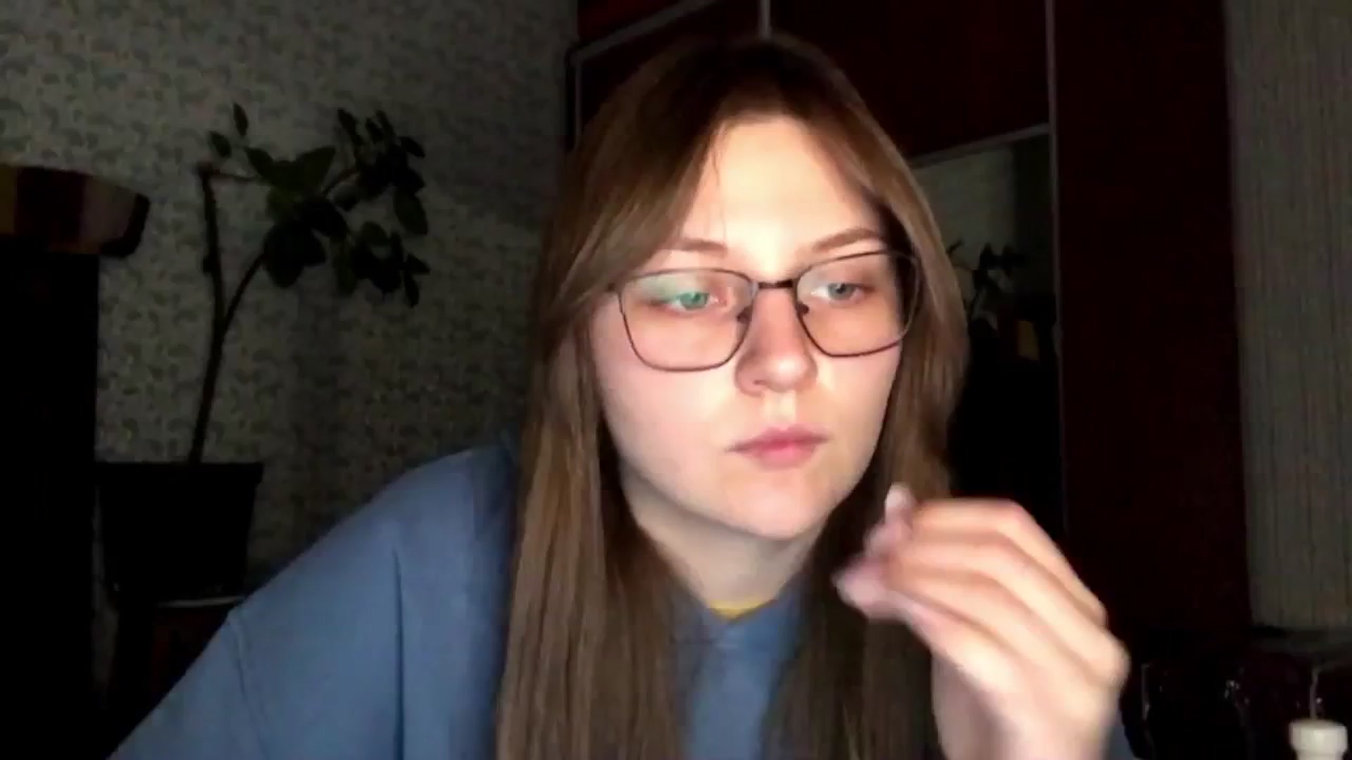 Gallery image thumbnail from Olive_Cutie's myfreecams stream on, 12/05/2025, 23:43 image 17 of 20