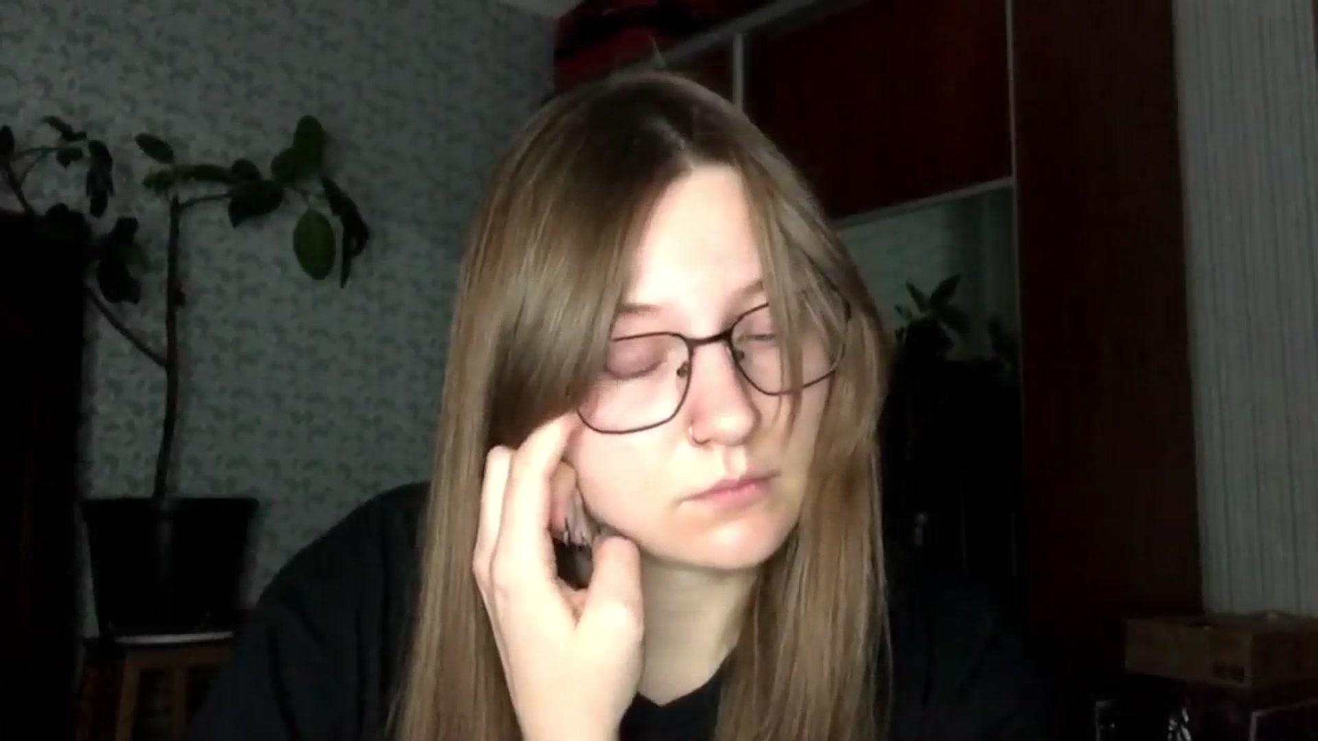 Gallery image thumbnail from Olive_Cutie's myfreecams stream on, 12/16/2025, 01:07 image 14 of 20