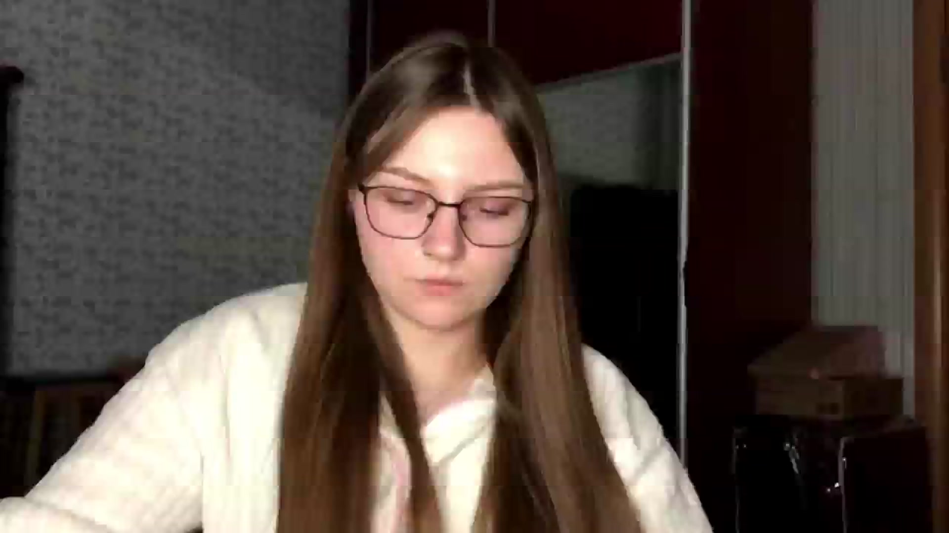 Gallery image thumbnail from Olive_Cutie's myfreecams stream on, 12/17/2025, 23:35 image 15 of 20