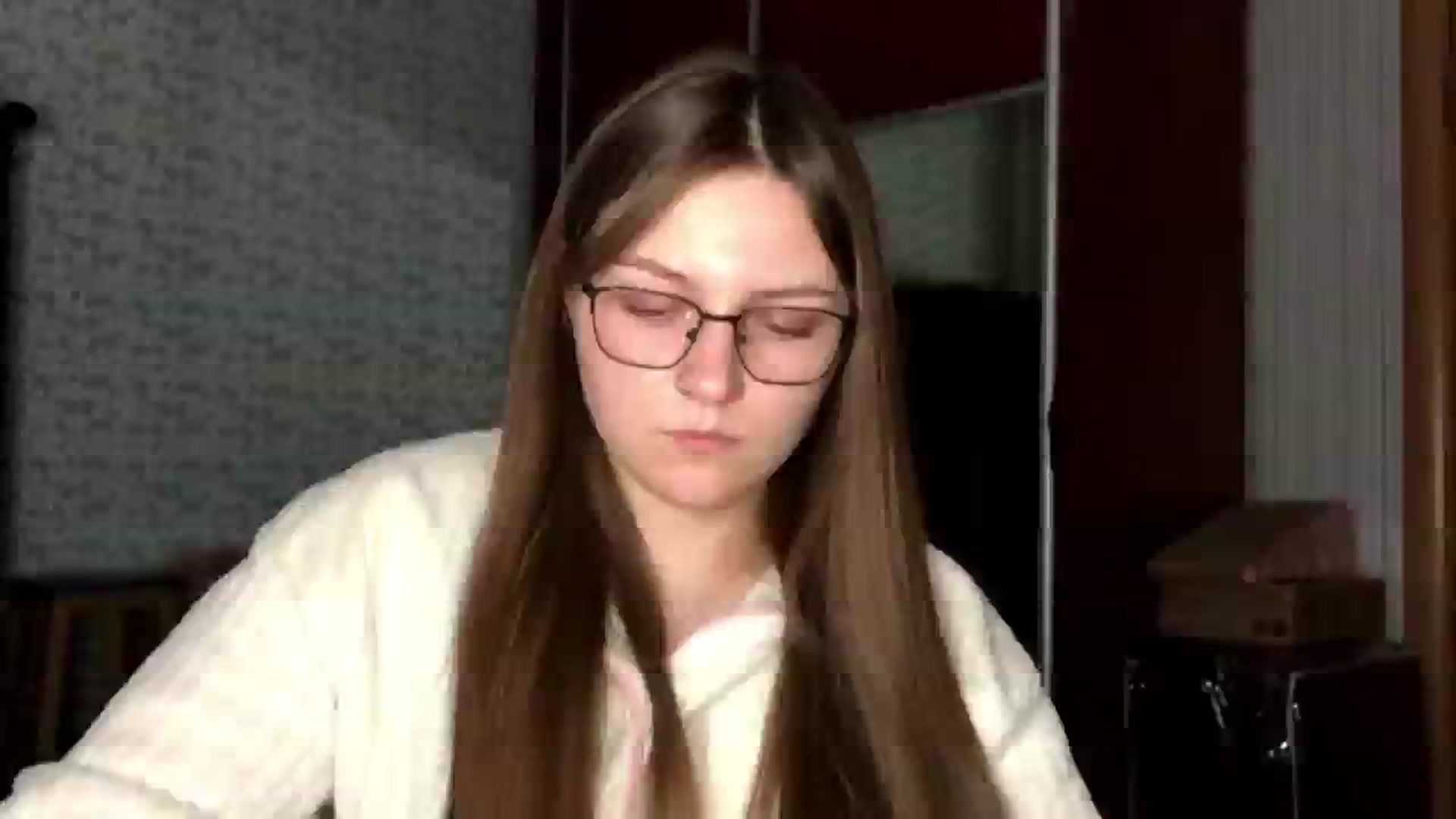 Gallery image thumbnail from Olive_Cutie's myfreecams stream on, 12/17/2025, 23:35 image 16 of 20