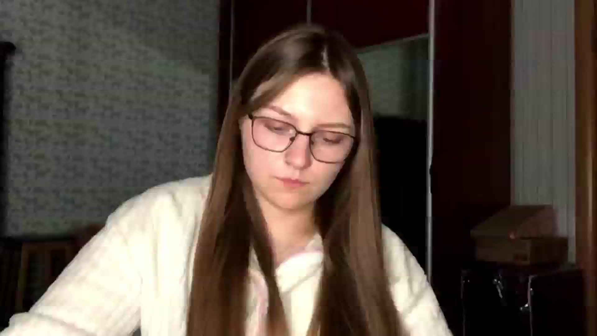 Gallery image thumbnail from Olive_Cutie's myfreecams stream on, 12/17/2025, 23:35 image 19 of 20