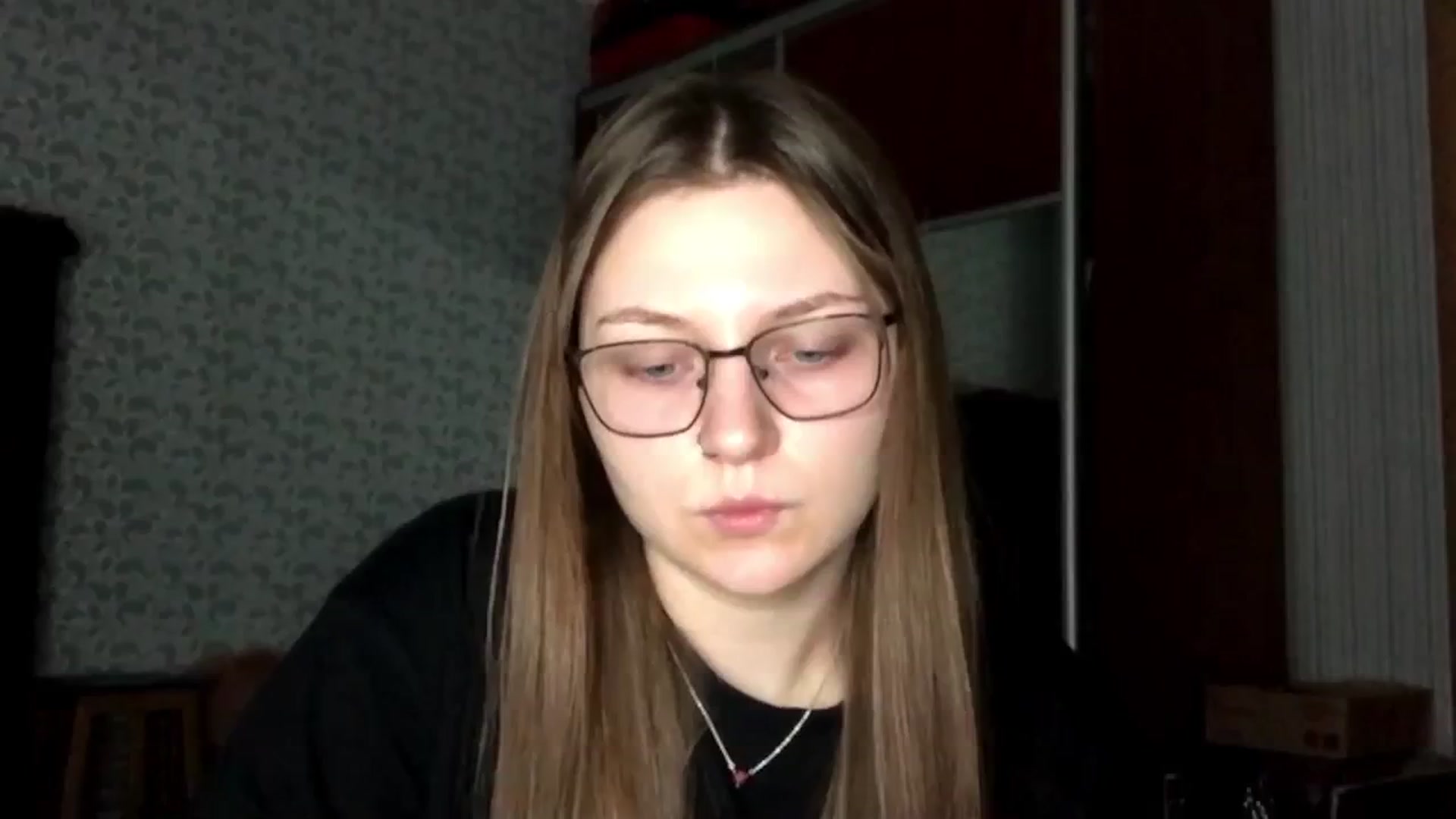 Gallery image thumbnail from Olive_Cutie's myfreecams stream on, 12/18/2025, 23:09 image 14 of 20