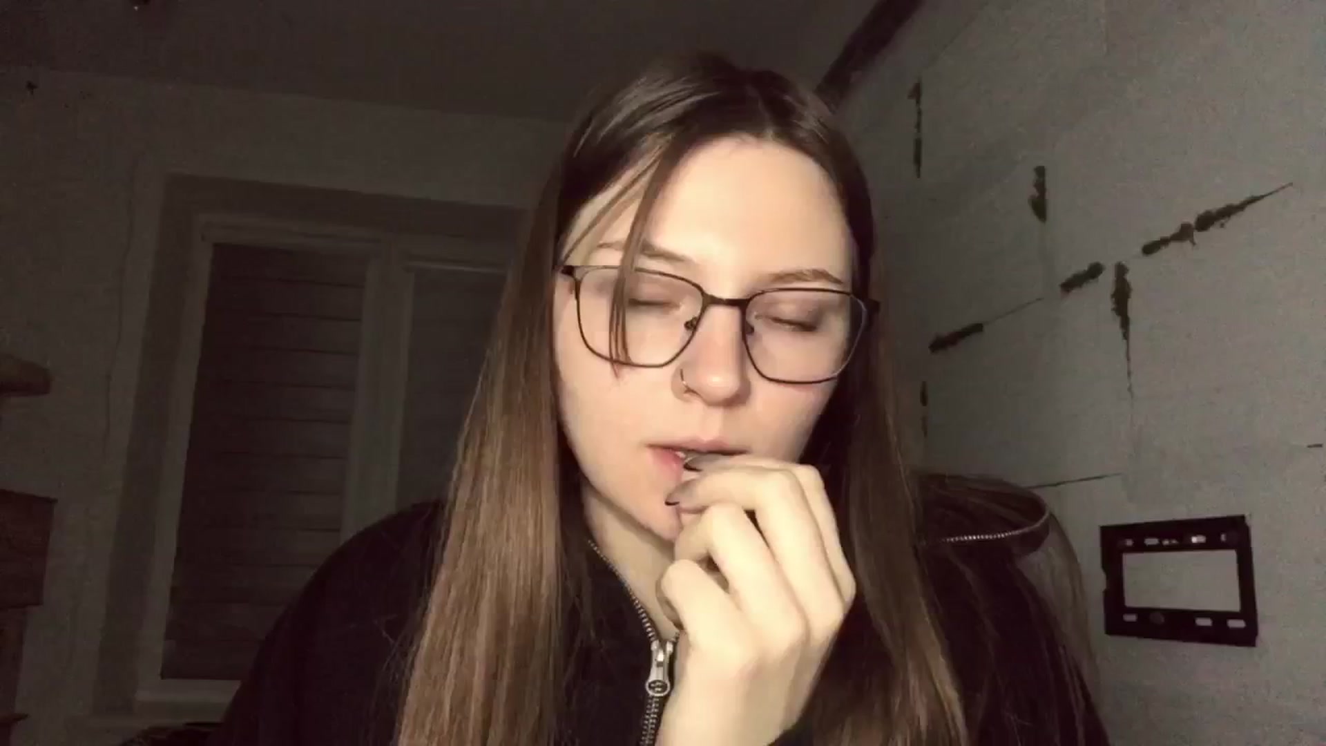 Gallery image thumbnail from Olive_Cutie's myfreecams stream on, 12/27/2025, 01:55 image 9 of 20