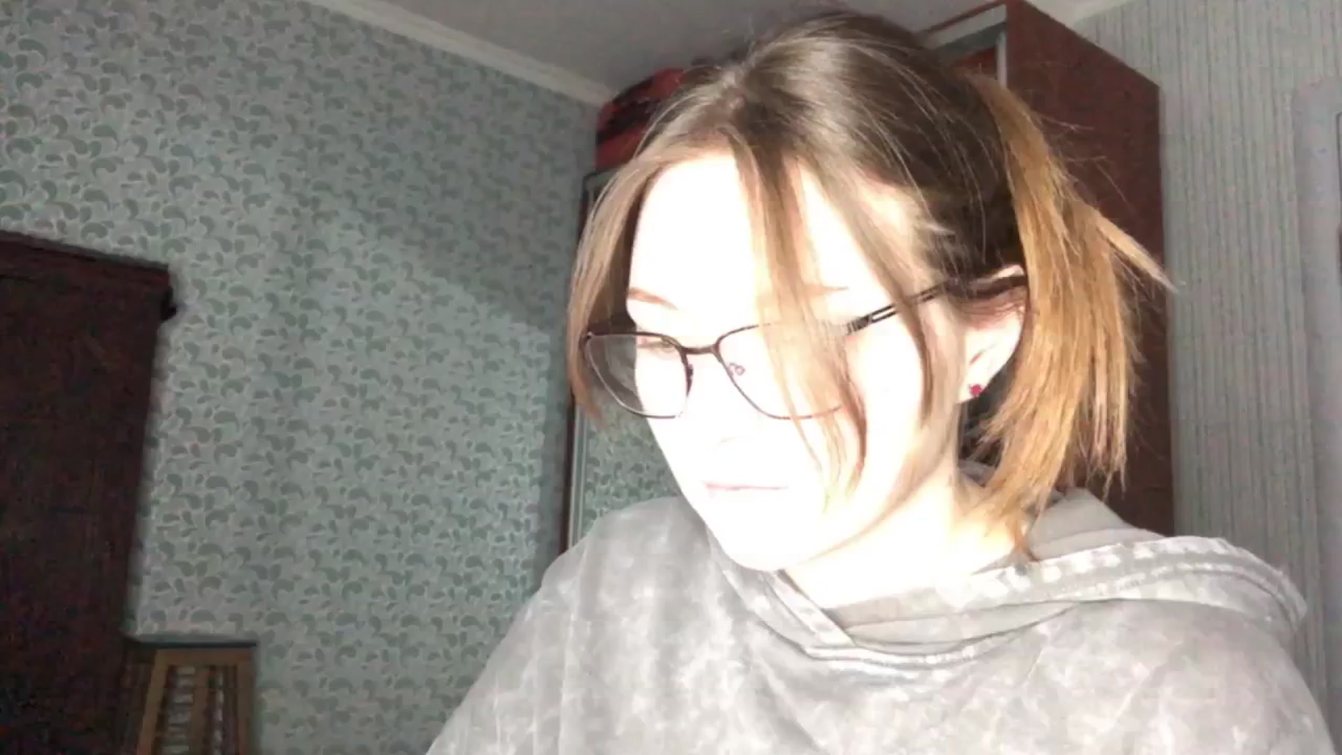 Gallery image thumbnail from Olive_Cutie's myfreecams stream on, 03/09/2026, 24:11 image 6 of 20
