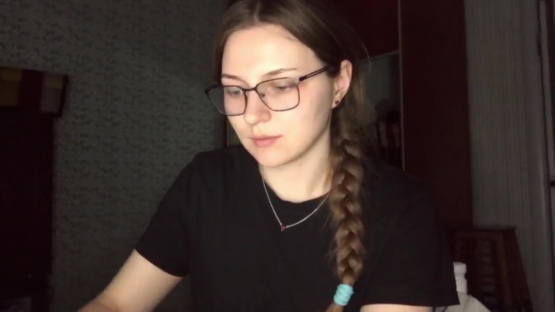 Gallery image thumbnail from Olive_Cutie's myfreecams stream on, 04/29/2026, 02:27 image 18 of 20
