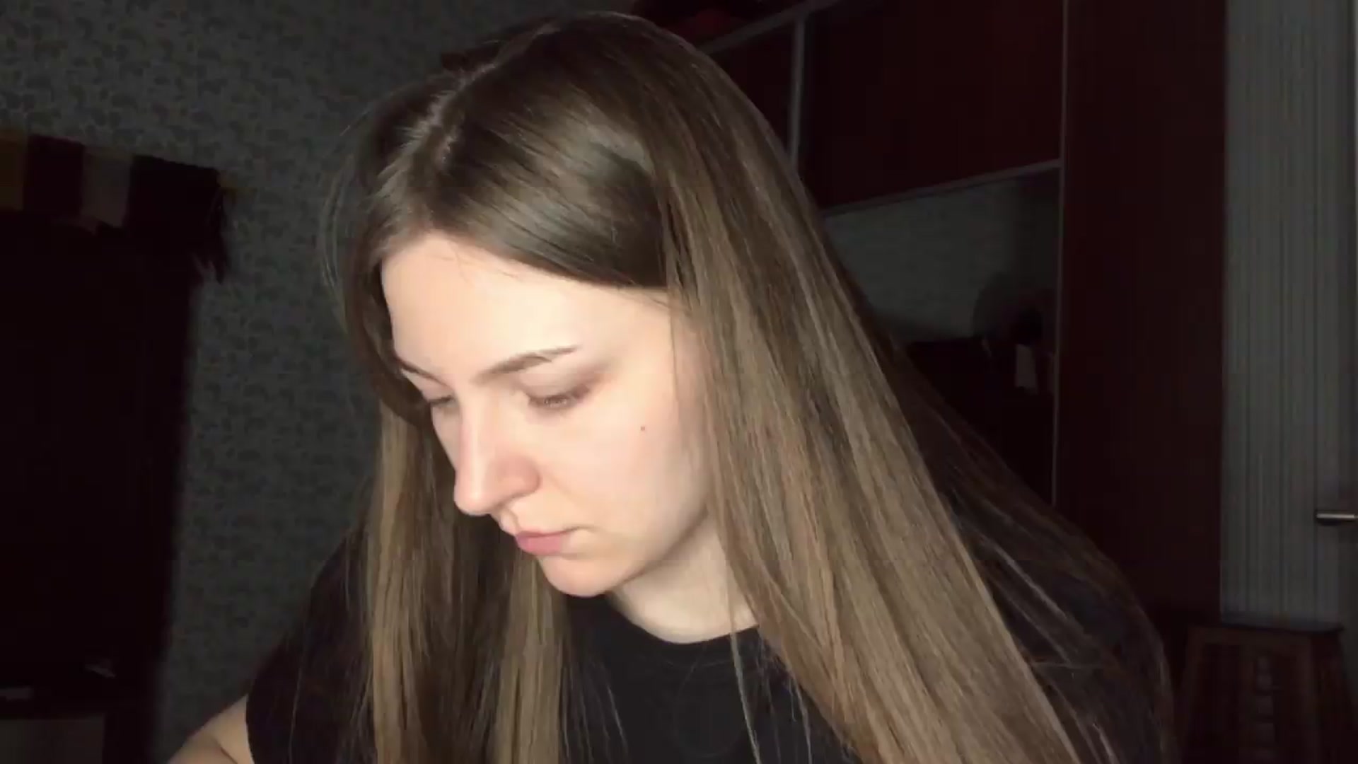 Gallery image thumbnail from Olive_Cutie's myfreecams stream on, 05/11/2026, 24:27 image 18 of 20