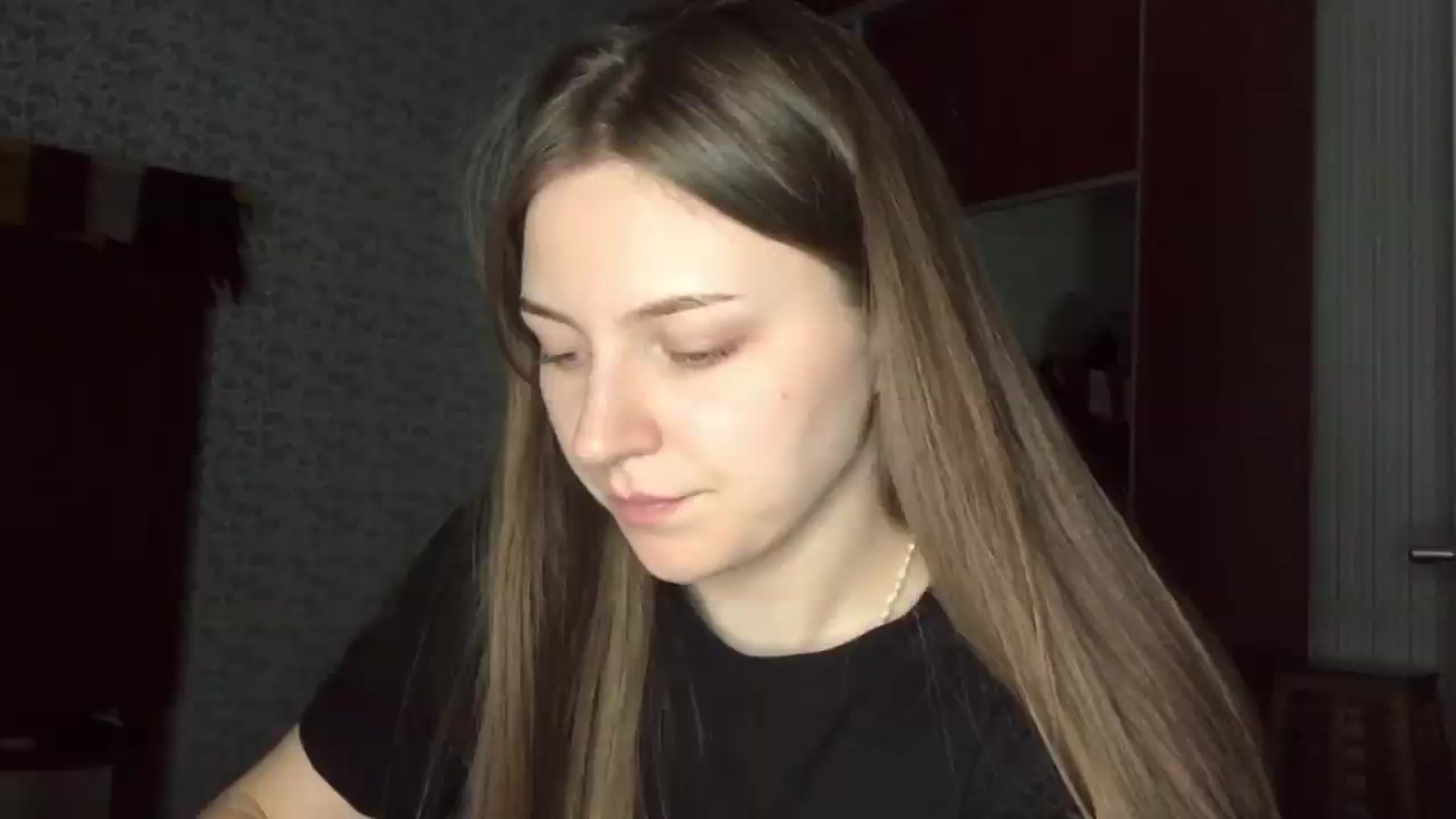 Gallery image thumbnail from Olive_Cutie's myfreecams stream on, 05/11/2026, 24:27 image 16 of 20