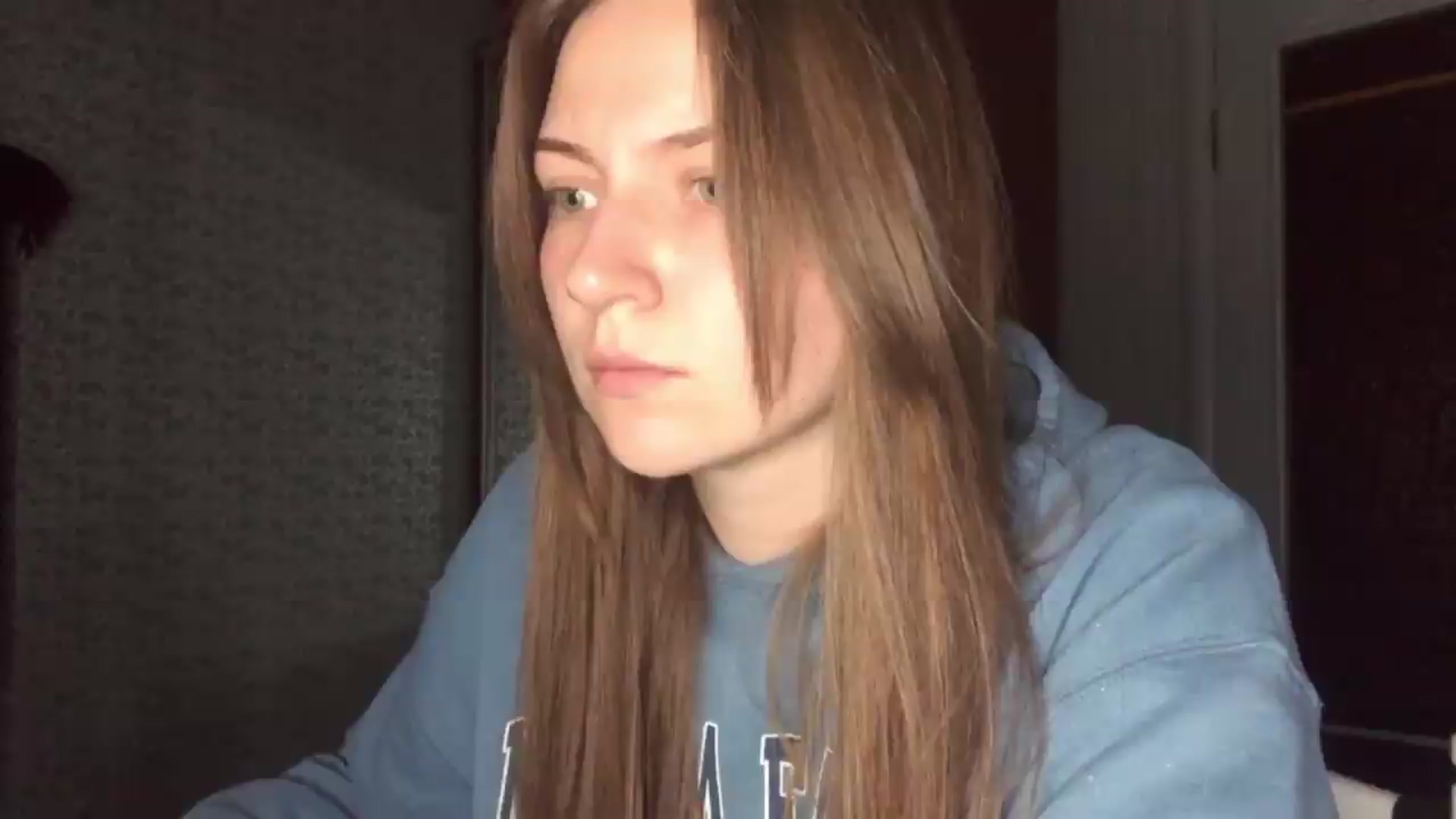 Gallery image thumbnail from Olive_Cutie's myfreecams stream on, 08/27/2026, 22:36 image 3 of 20