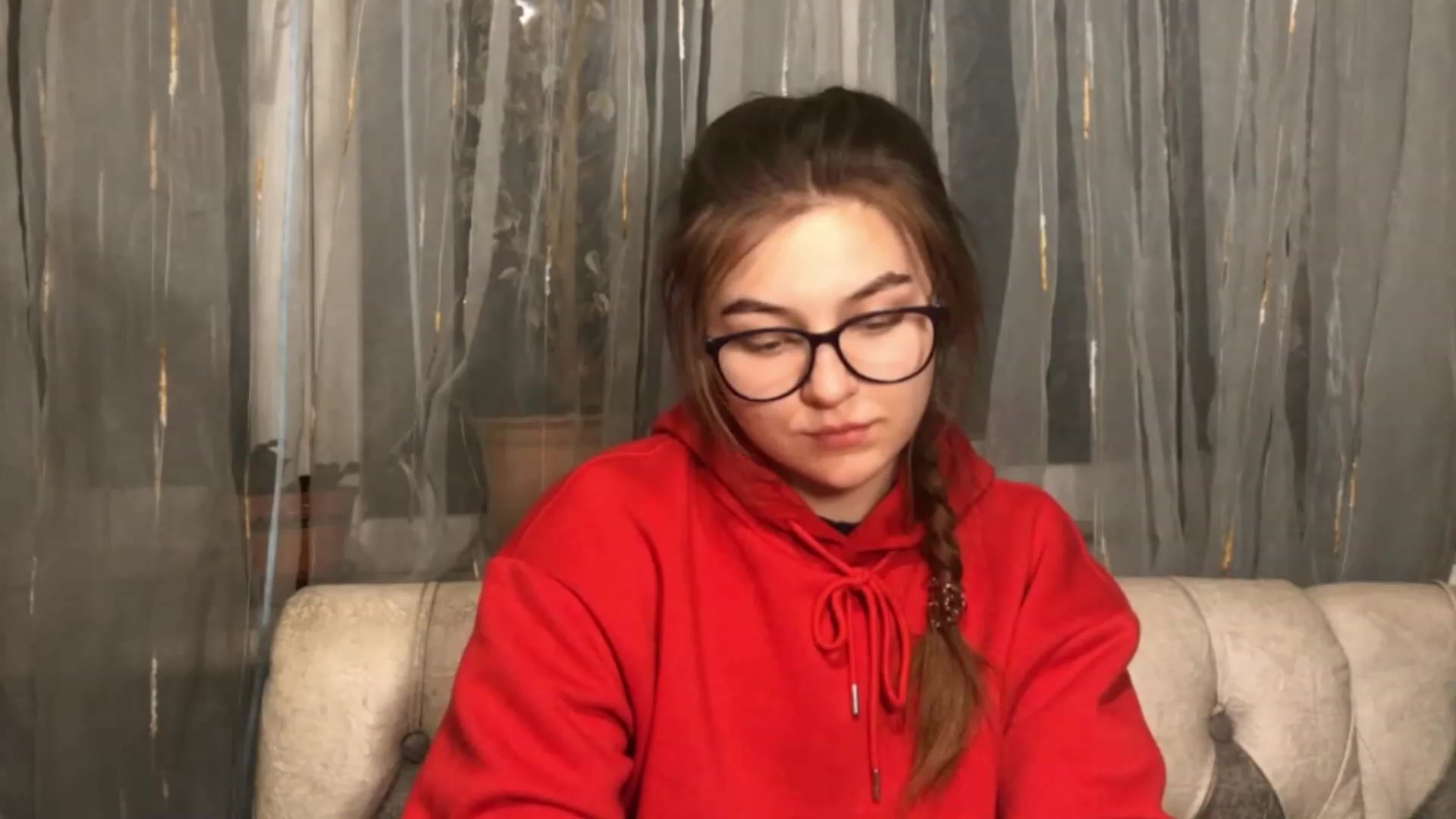 Gallery image thumbnail from Oliveevee_'s myfreecams stream on, 12/02/2022, 21:04 image 13 of 20