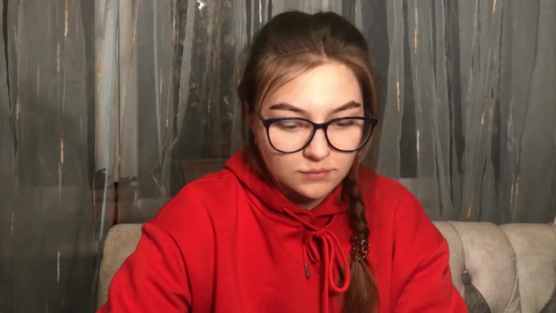 Gallery image thumbnail from Oliveevee_'s myfreecams stream on, 12/02/2022, 21:04 image 3 of 20