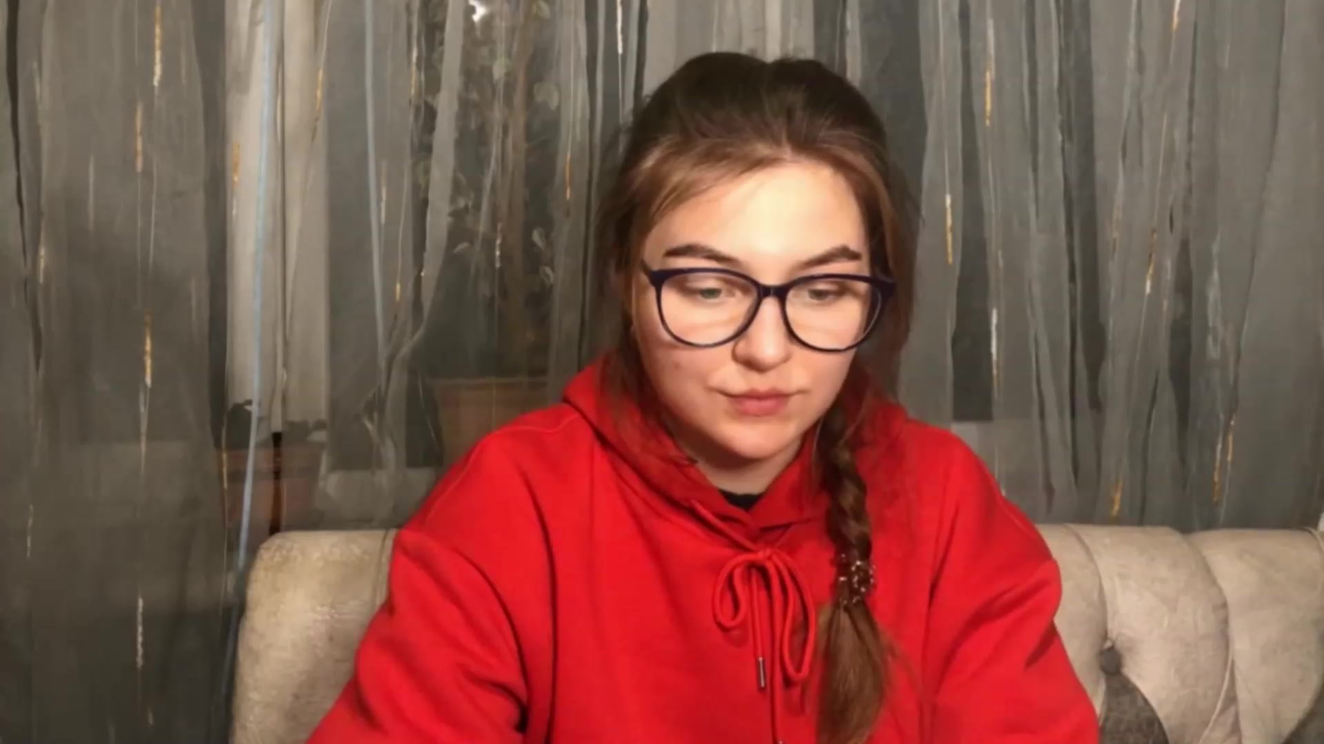 Gallery image thumbnail from Oliveevee_'s myfreecams stream on, 12/02/2022, 21:04 image 16 of 20