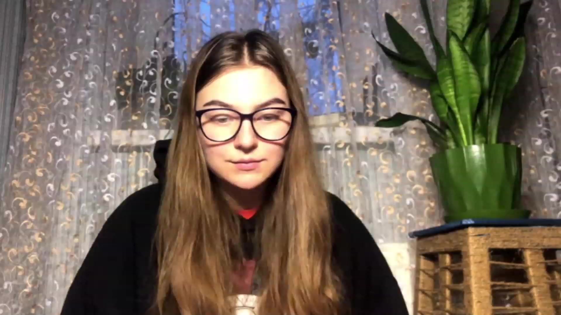 Gallery image thumbnail from Oliveevee_'s myfreecams stream on, 12/04/2022, 14:34 image 2 of 20