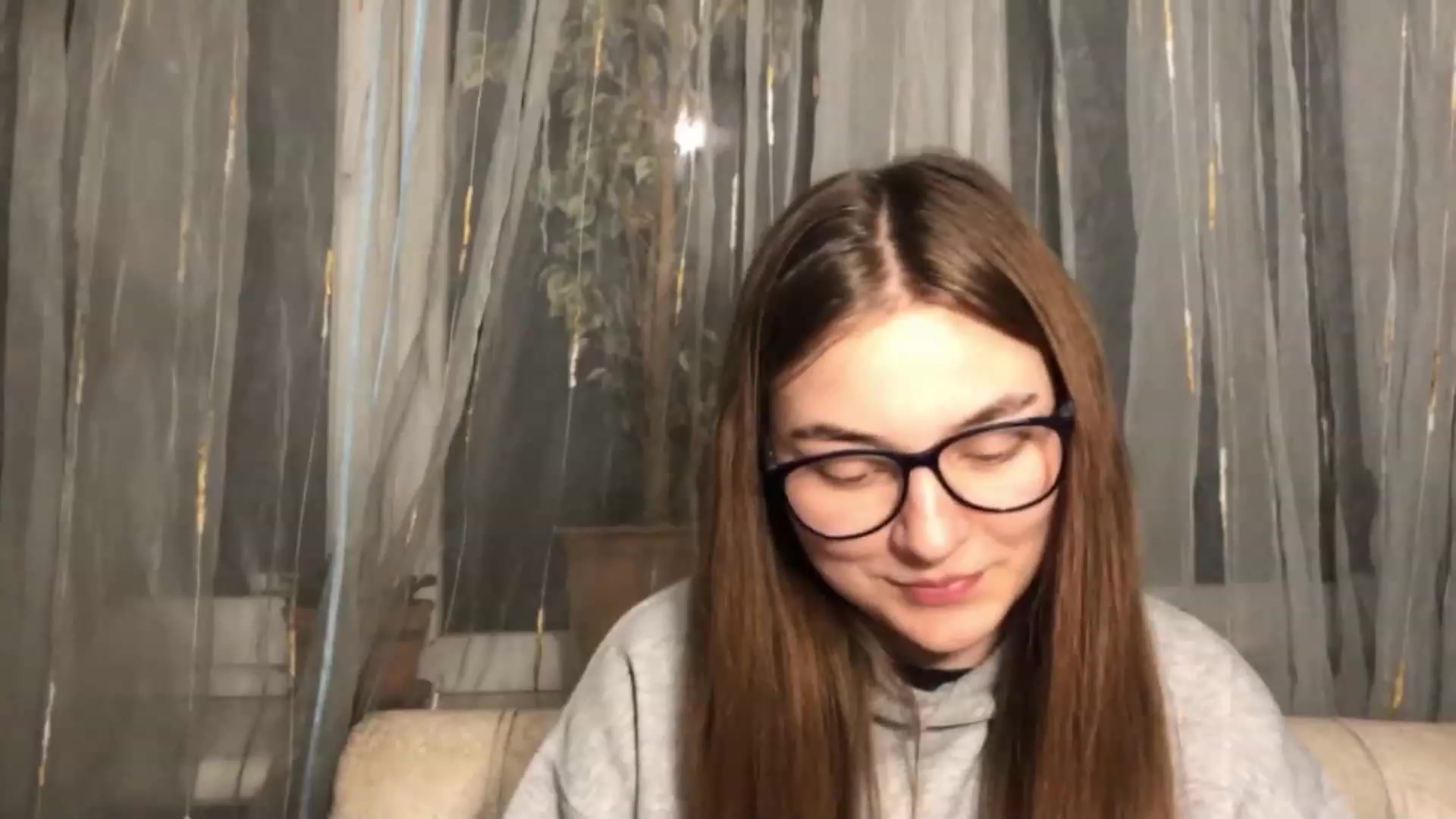 Gallery image thumbnail from Oliveevee_'s myfreecams stream on, 12/07/2022, 24:13 image 5 of 20