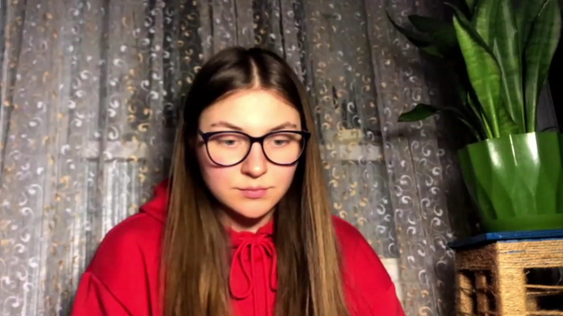 Gallery image thumbnail from Oliveevee_'s myfreecams stream on, 01/16/2023, 19:32 image 5 of 20