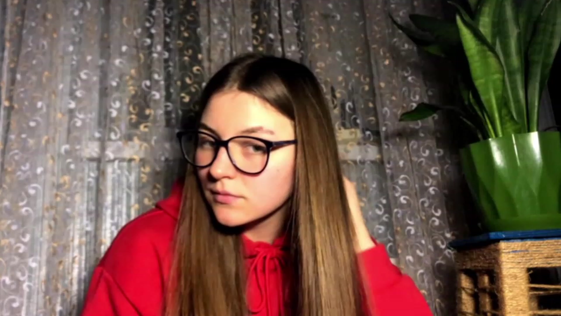 Gallery image thumbnail from Oliveevee_'s myfreecams stream on, 01/16/2023, 19:32 image 12 of 20
