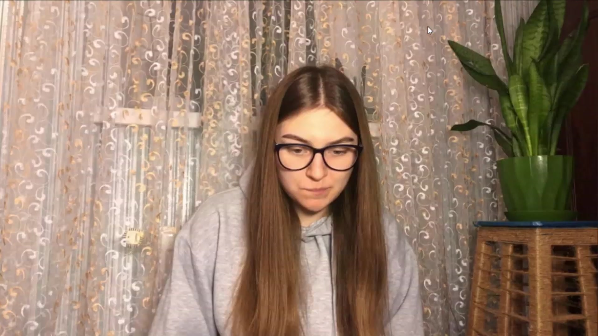 Gallery image thumbnail from Oliveevee_'s myfreecams stream on, 01/18/2023, 19:46 image 12 of 20