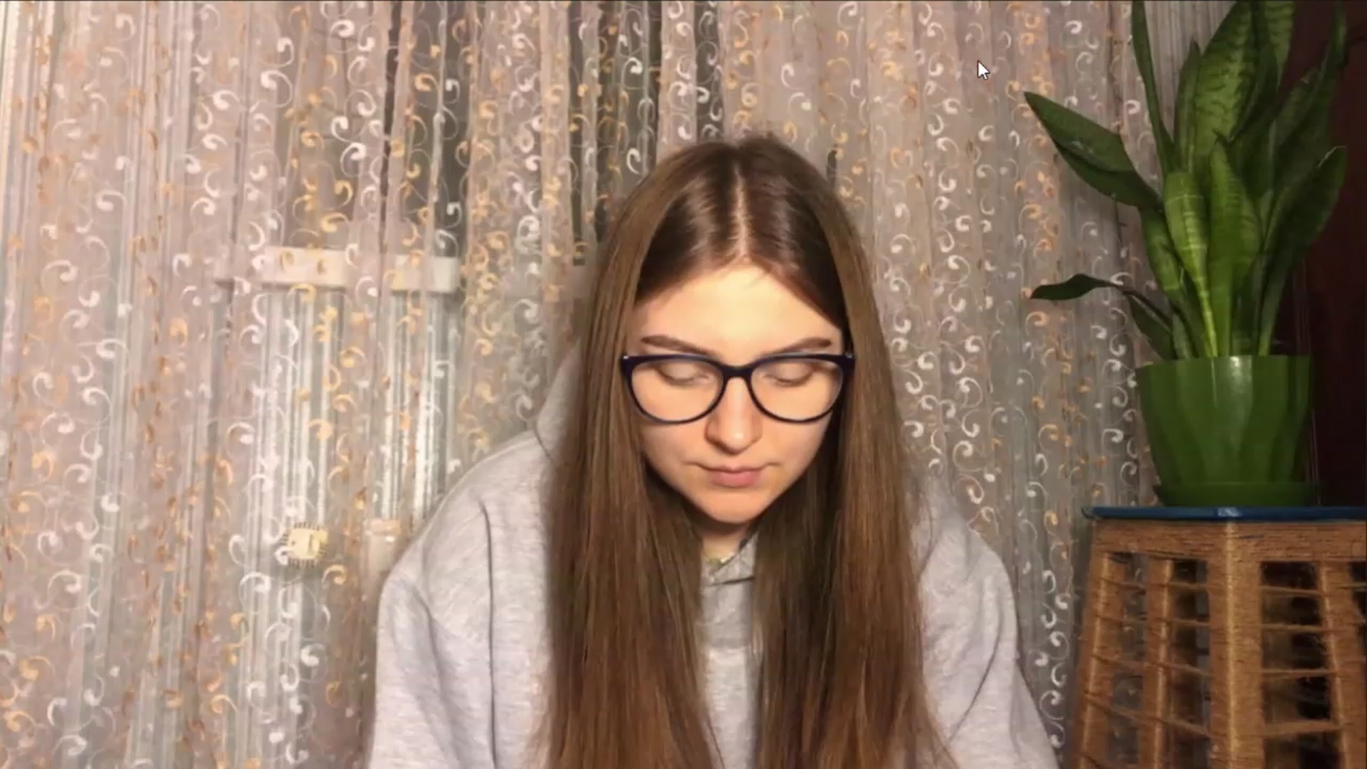 Gallery image thumbnail from Oliveevee_'s myfreecams stream on, 01/18/2023, 19:46 image 7 of 20