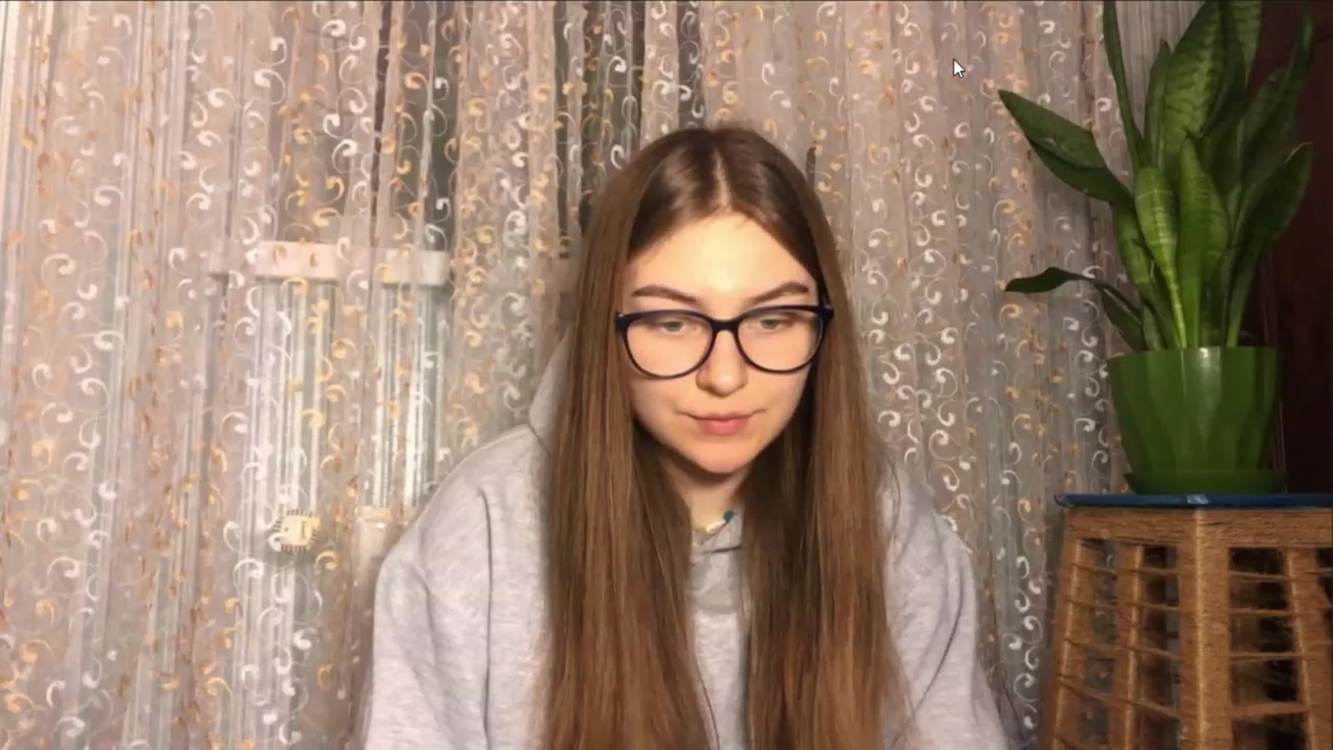 Gallery image thumbnail from Oliveevee_'s myfreecams stream on, 01/18/2023, 19:46 image 5 of 20