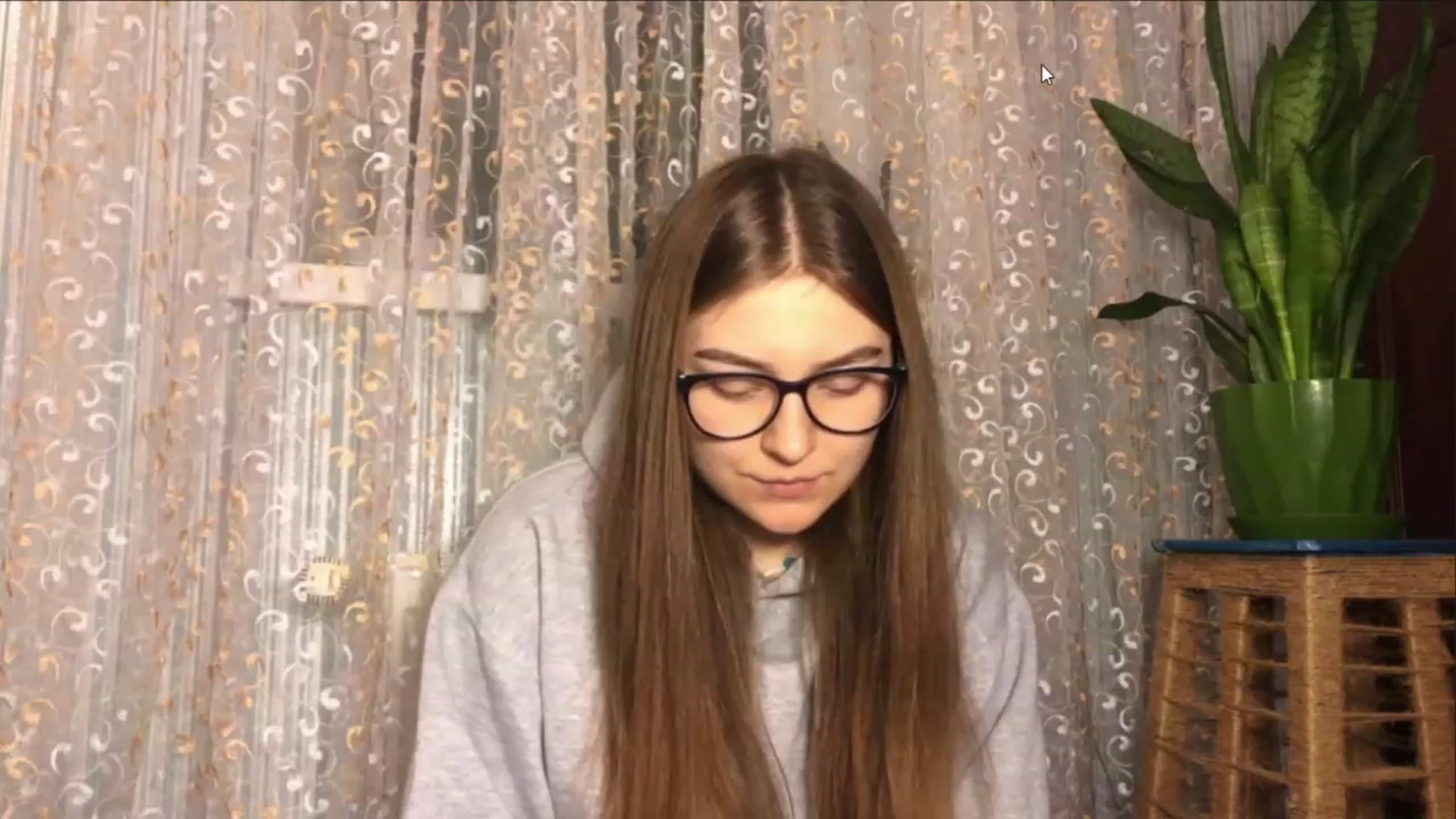 Gallery image thumbnail from Oliveevee_'s myfreecams stream on, 01/18/2023, 19:46 image 1 of 20