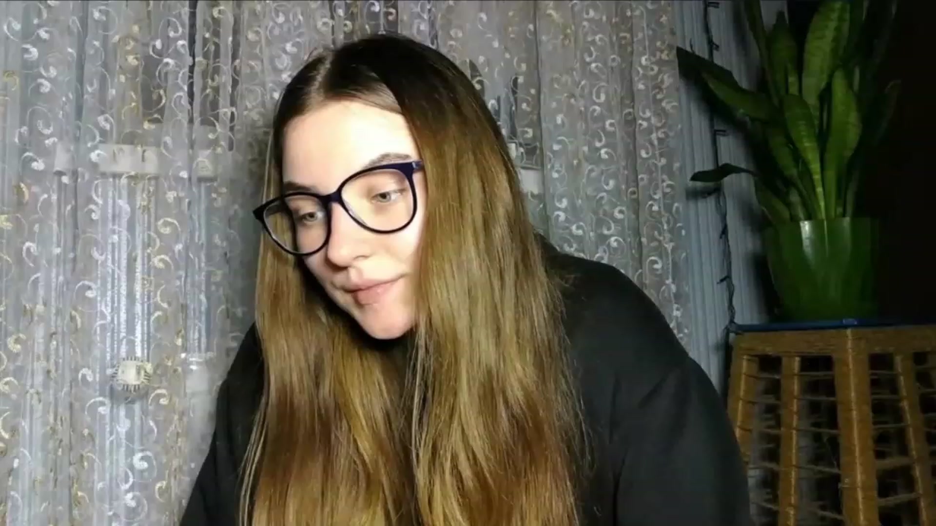Gallery image thumbnail from Oliveevee_'s myfreecams stream on, 01/20/2023, 19:04 image 20 of 20