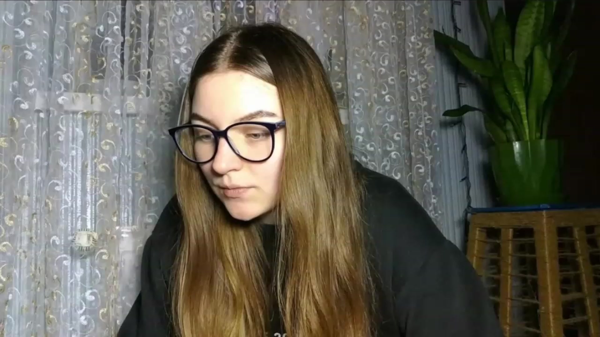 Gallery image thumbnail from Oliveevee_'s myfreecams stream on, 01/20/2023, 19:04 image 13 of 20