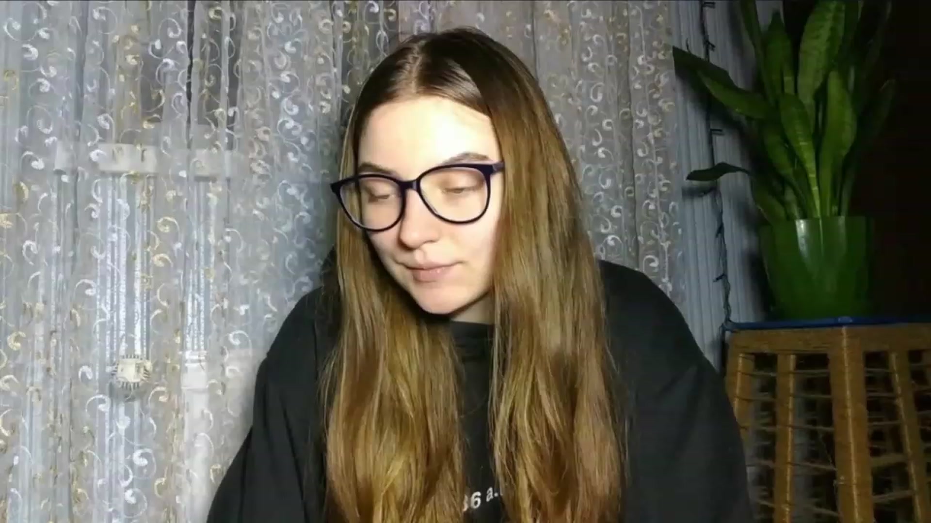 Gallery image thumbnail from Oliveevee_'s myfreecams stream on, 01/20/2023, 19:04 image 5 of 20