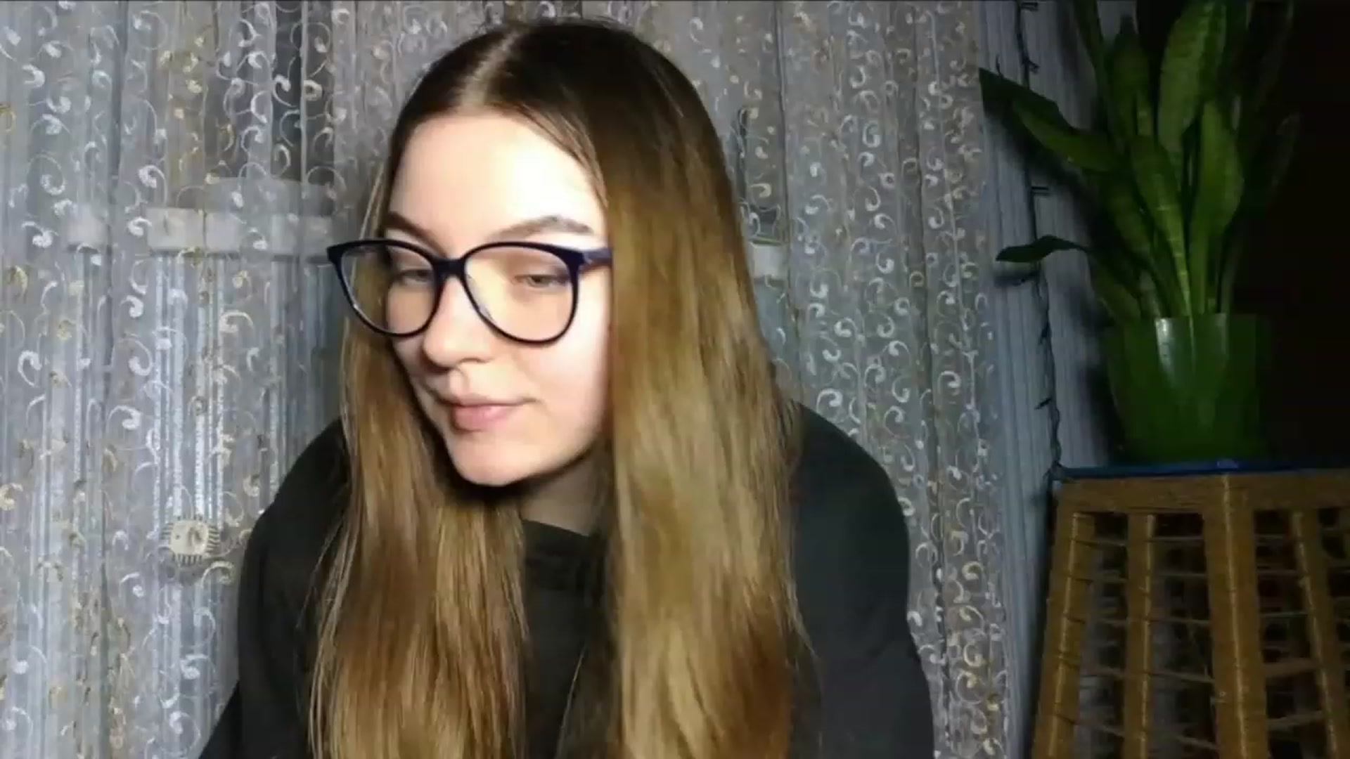 Gallery image thumbnail from Oliveevee_'s myfreecams stream on, 01/20/2023, 19:51 image 13 of 20