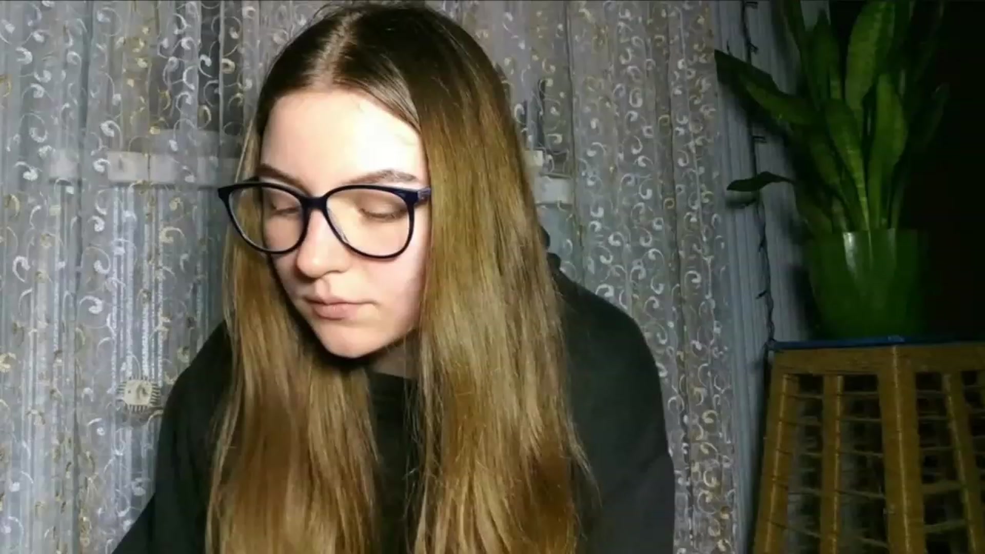 Gallery image thumbnail from Oliveevee_'s myfreecams stream on, 01/20/2023, 19:51 image 7 of 20