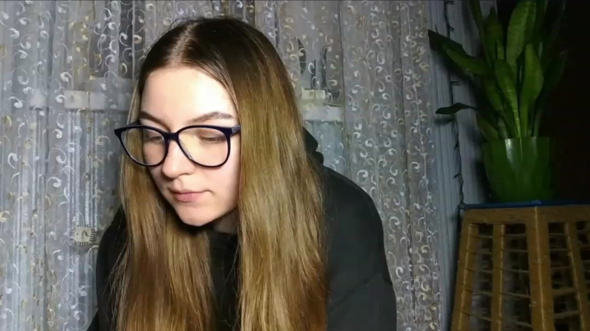 Gallery image thumbnail from Oliveevee_'s myfreecams stream on, 01/20/2023, 19:51 image 19 of 20