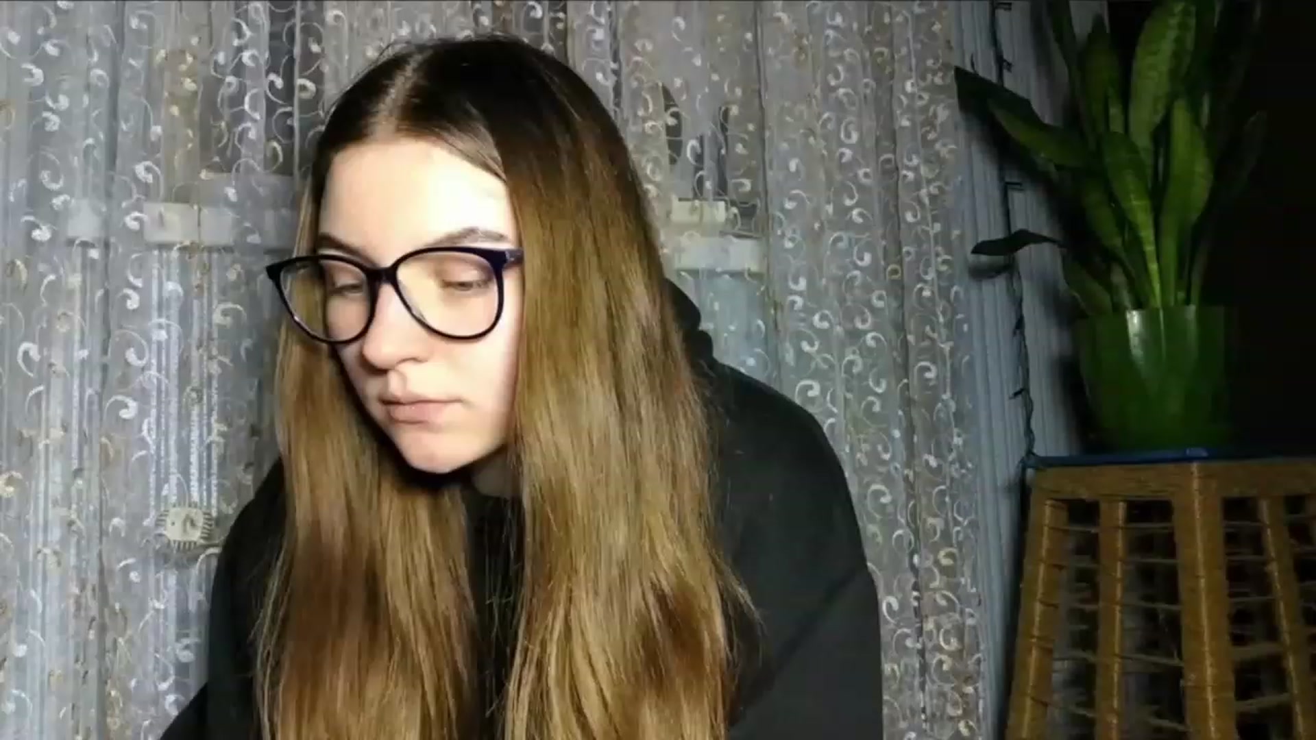 Gallery image thumbnail from Oliveevee_'s myfreecams stream on, 01/20/2023, 19:51 image 3 of 20